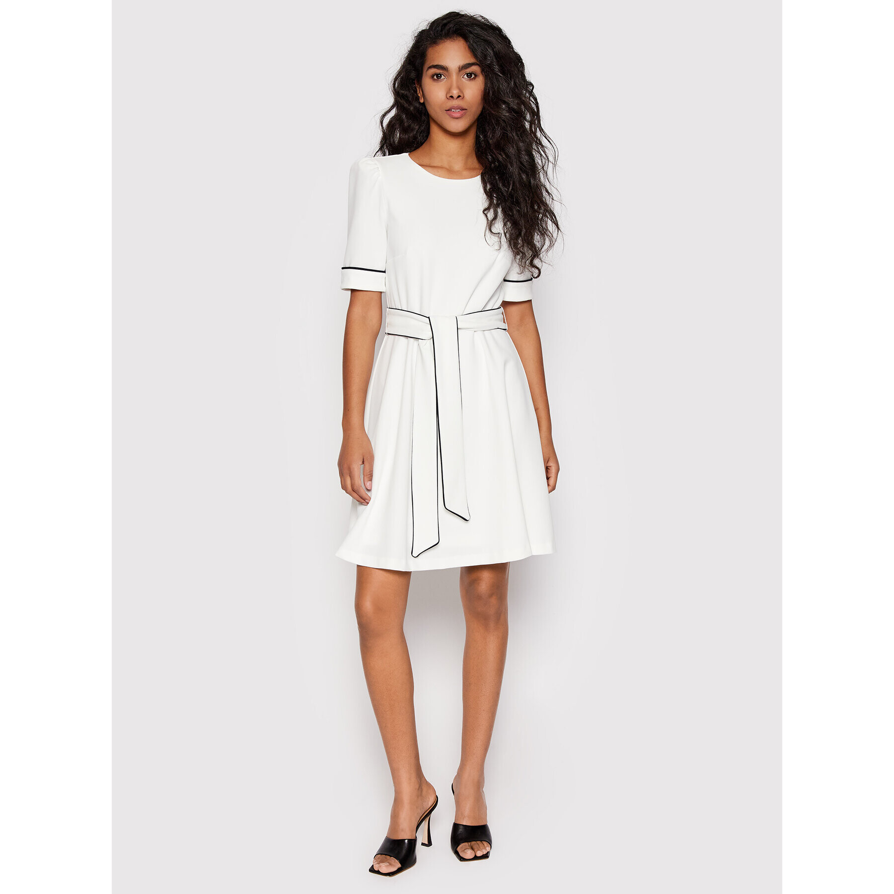 DKNY Ежедневна рокля DD1K2144 Бял Regular Fit - Pepit.bg