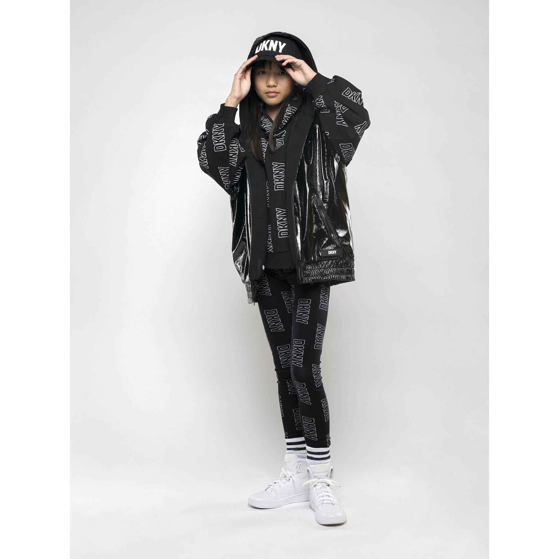 DKNY Клин D34B12 D Черен Slim Fit - Pepit.bg