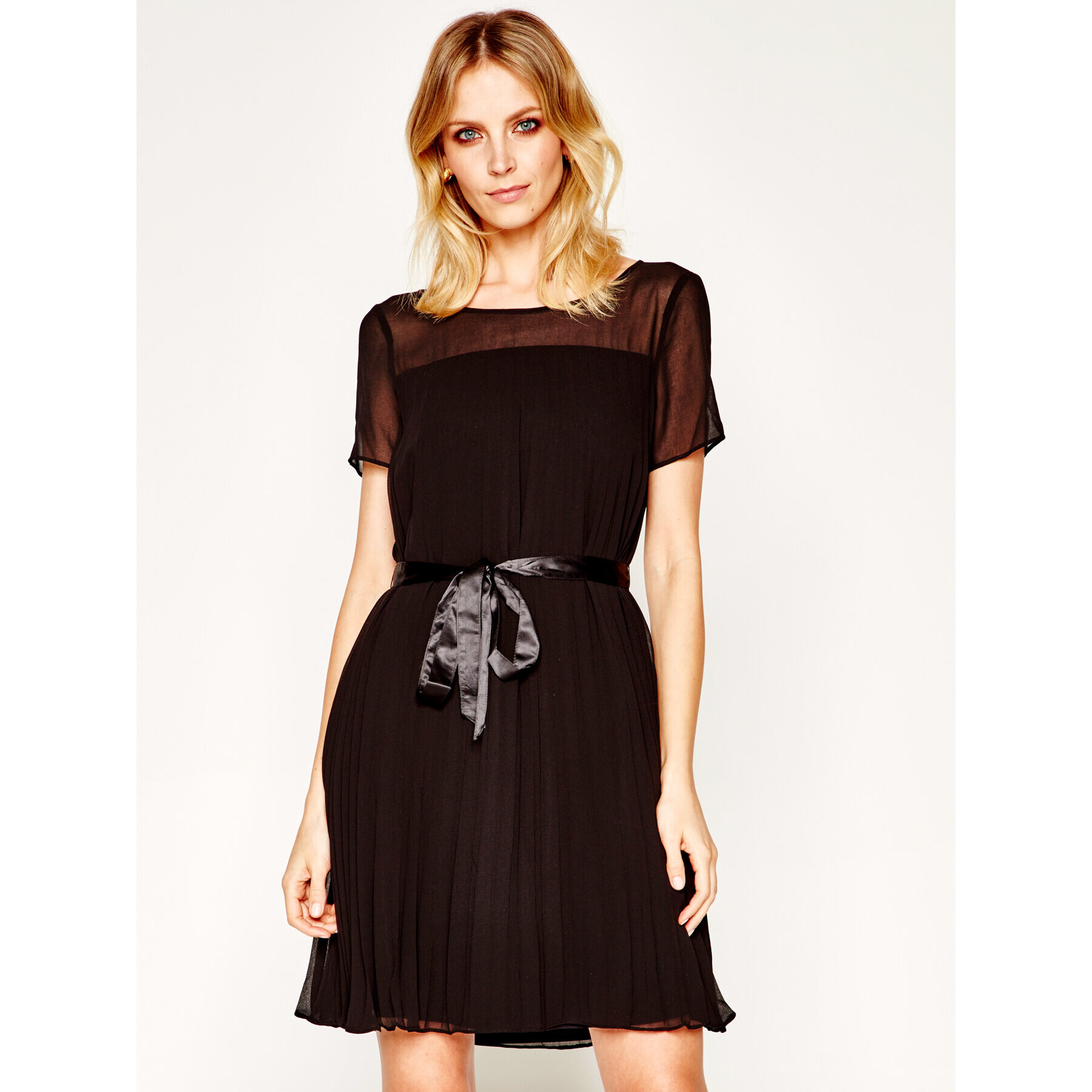 DKNY Коктейлна рокля P0BBGEWP Черен Regular Fit - Pepit.bg