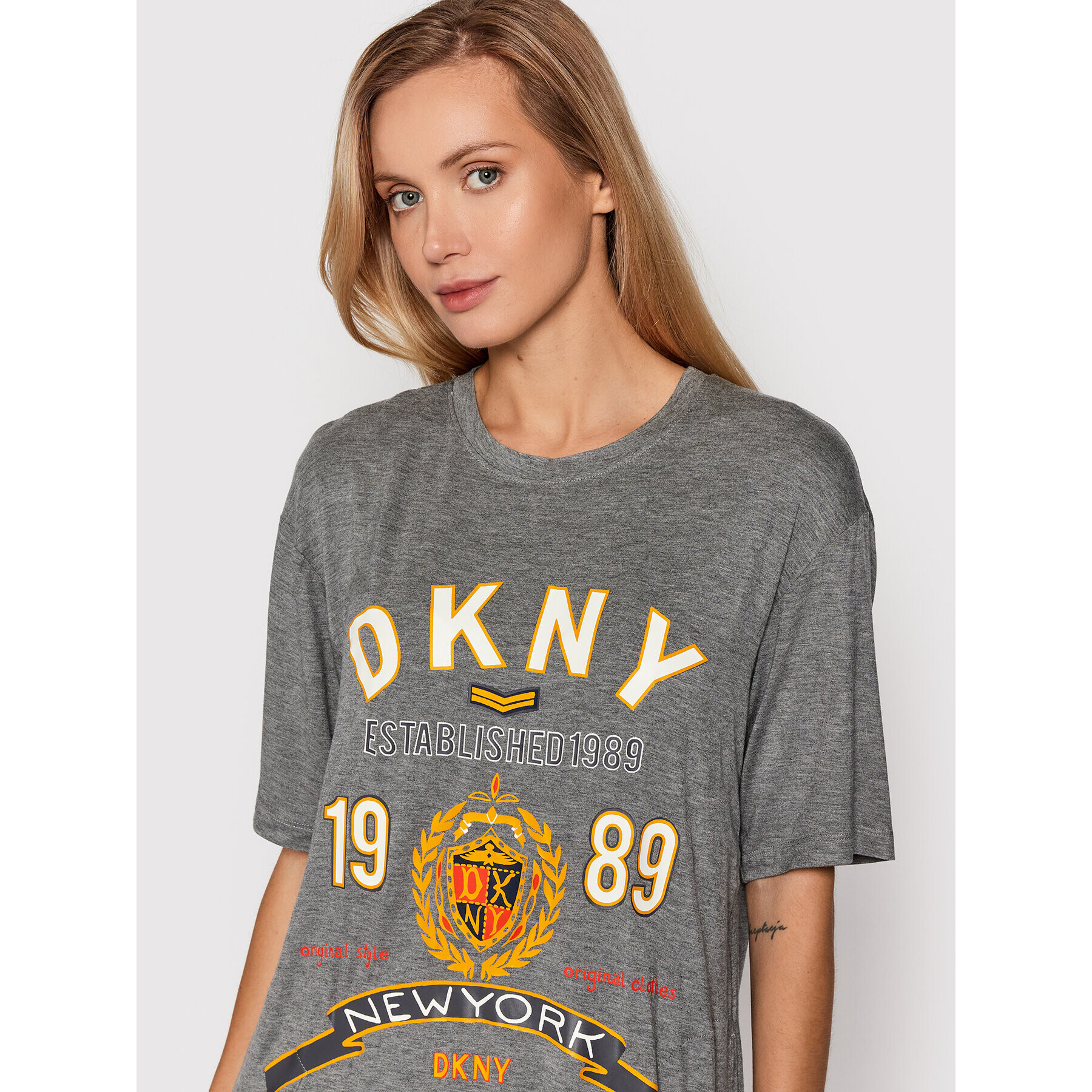 DKNY Нощница YI2322486 Сив - Pepit.bg