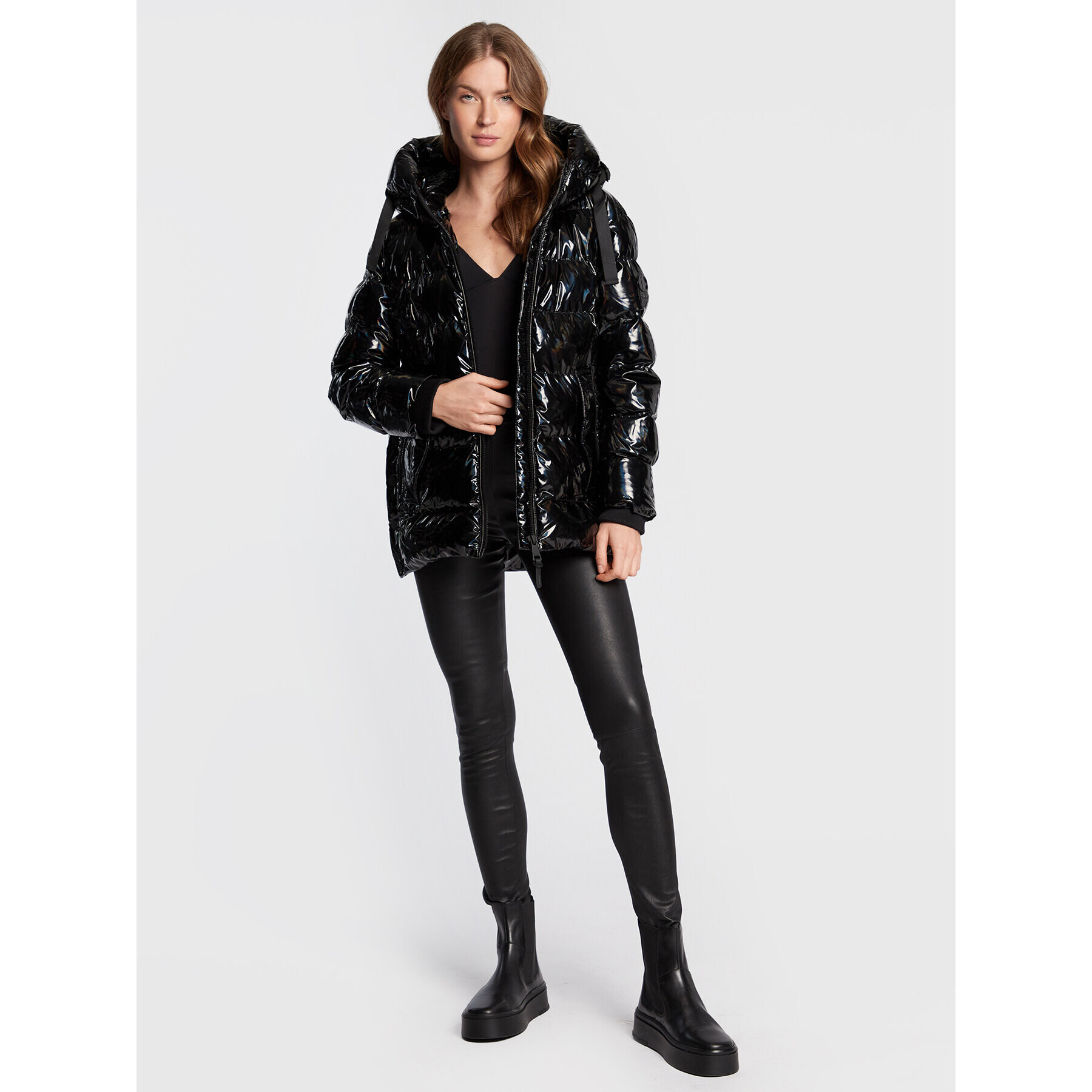 DKNY Пухено яке DL1MPF63 Черен Regular Fit - Pepit.bg
