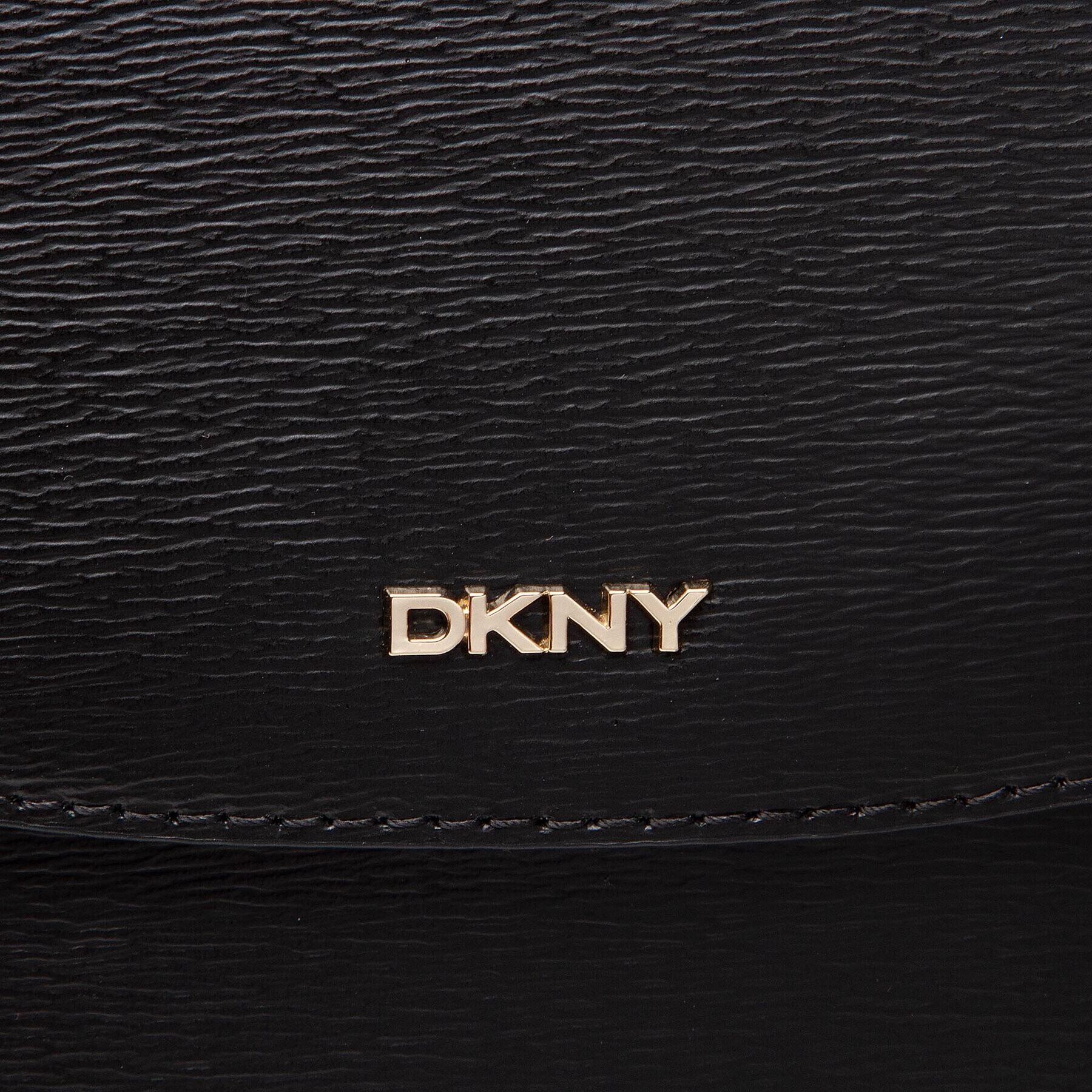 DKNY Раница Bryant Flap Backpack R21K3R76 Черен - Pepit.bg