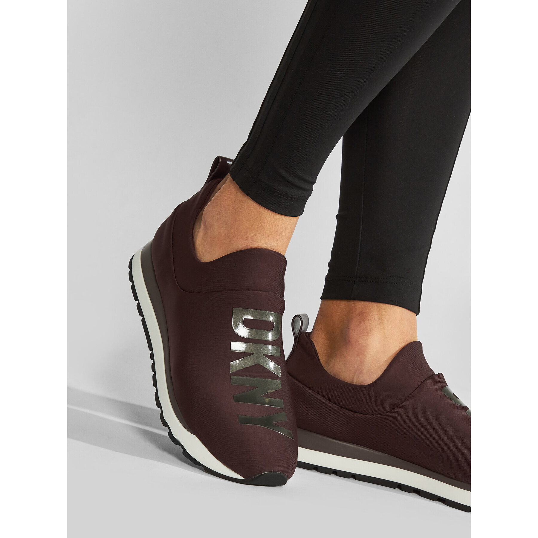 DKNY Сникърси Jadyn K3270291 Бордо - Pepit.bg