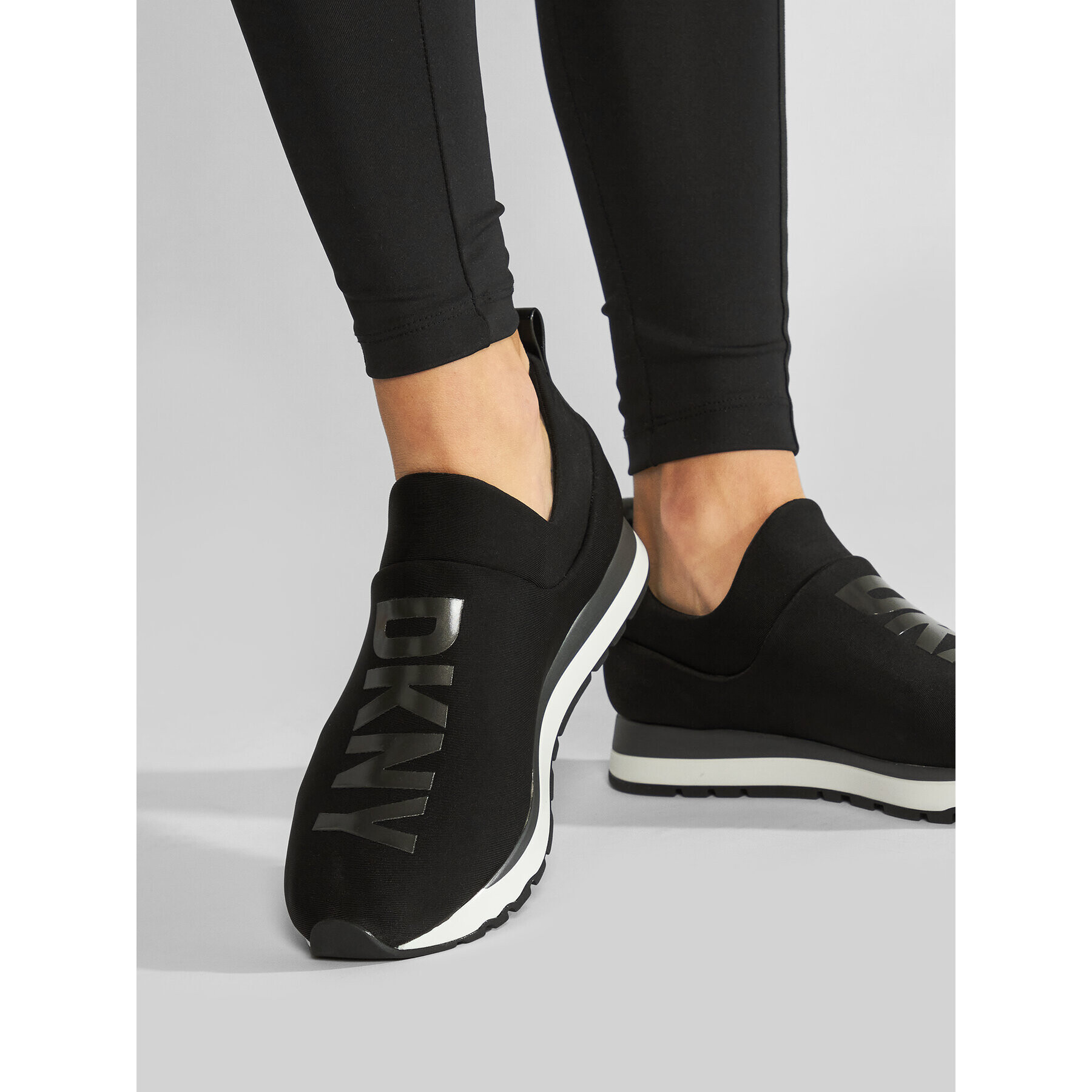DKNY Сникърси Jadyn K3270291 Черен - Pepit.bg
