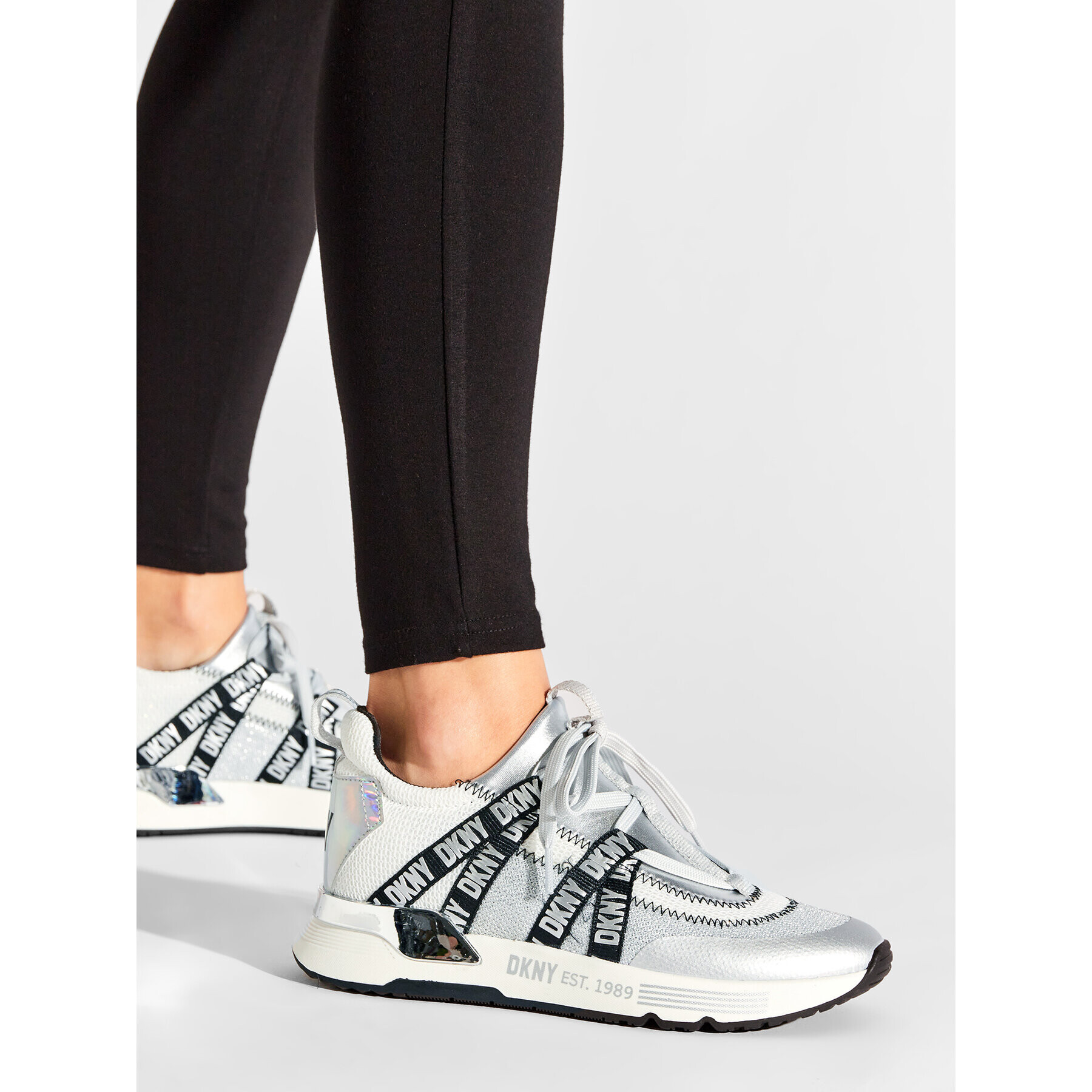 DKNY Сникърси Nash K1271442 Сребрист - Pepit.bg