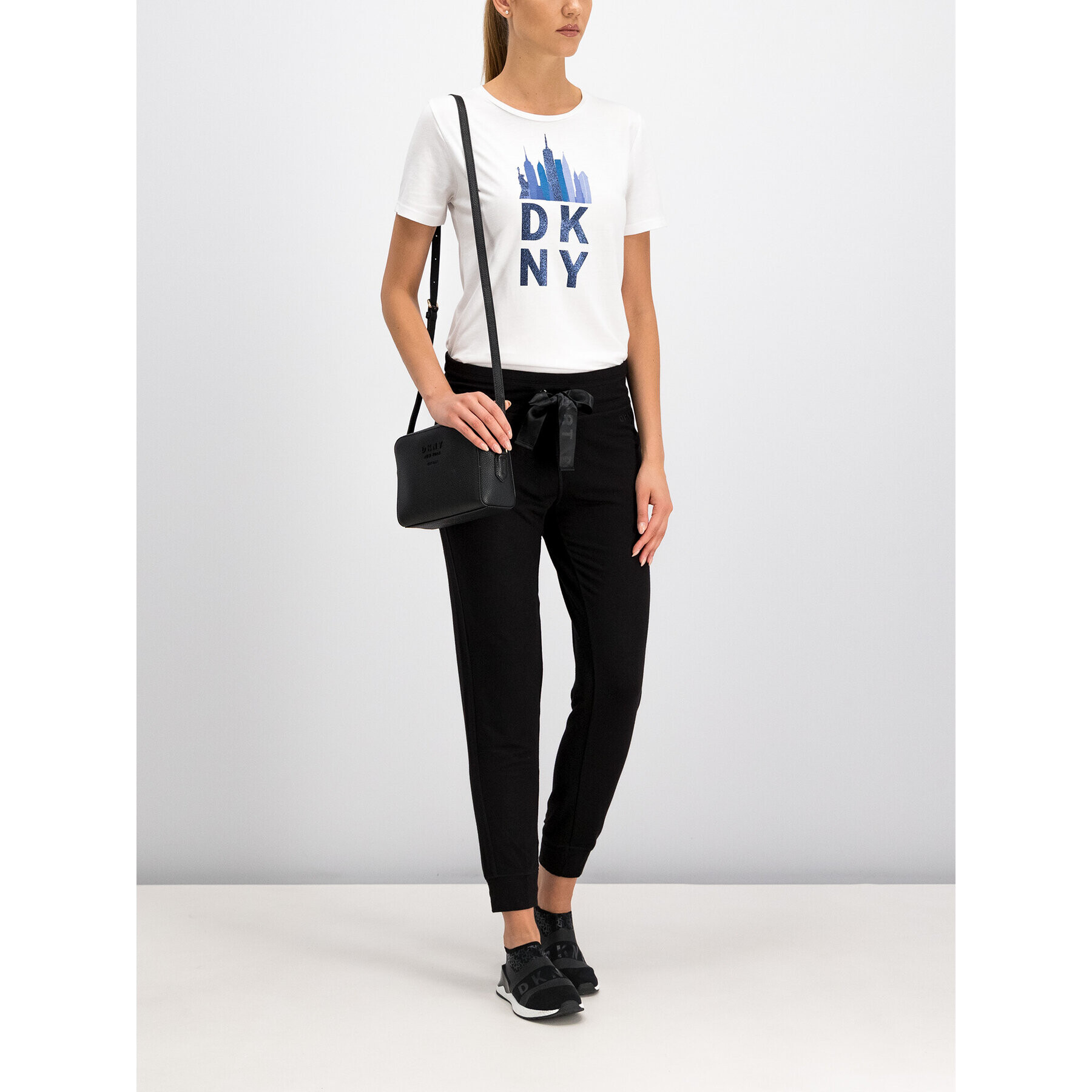 DKNY Sport Долнище анцуг DP9P1890 Черен Regular Fit - Pepit.bg