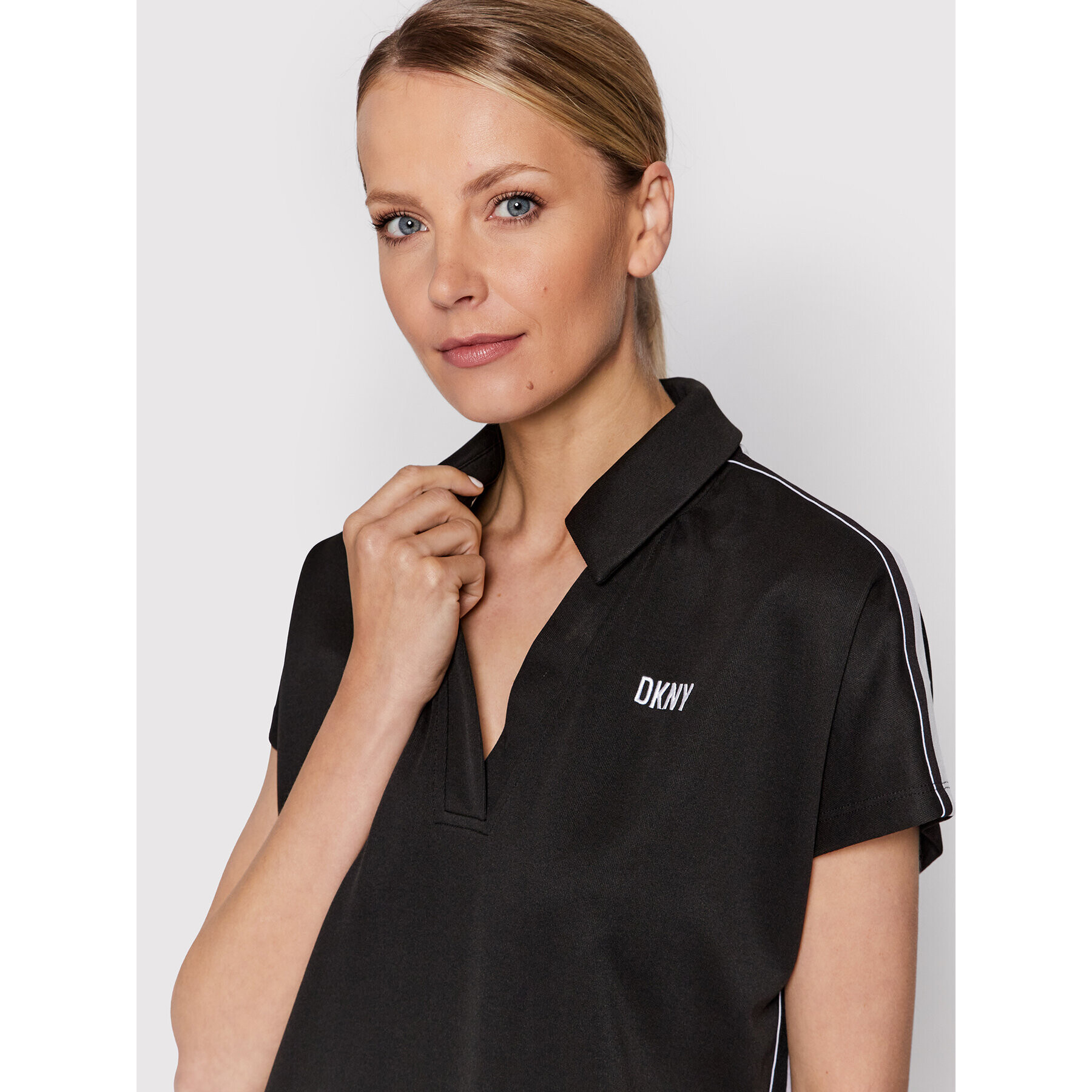 DKNY Sport Ежедневна рокля DP2D4570 Черен Regular Fit - Pepit.bg