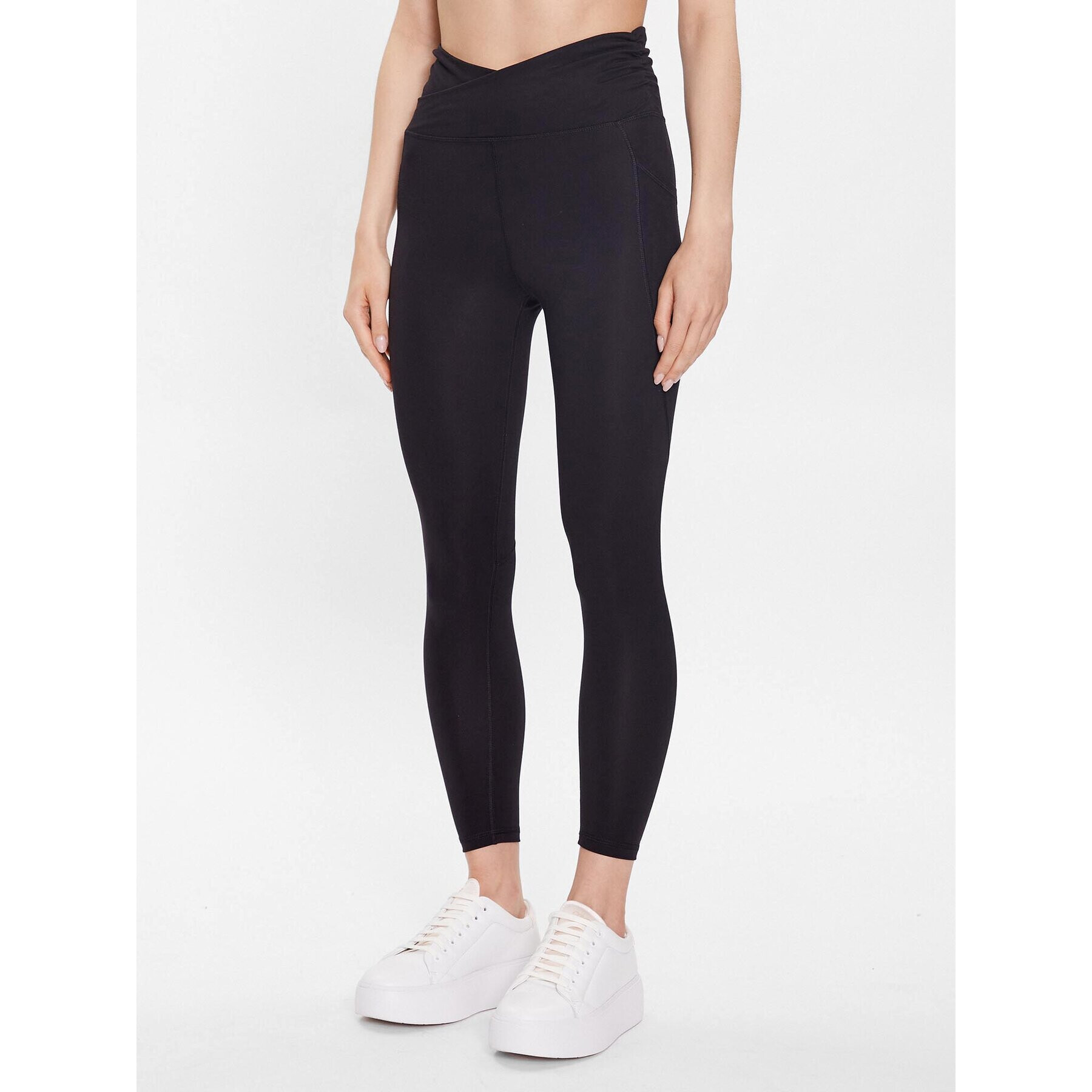 DKNY Sport Клин DP2P3052 Черен Classic Fit - Pepit.bg