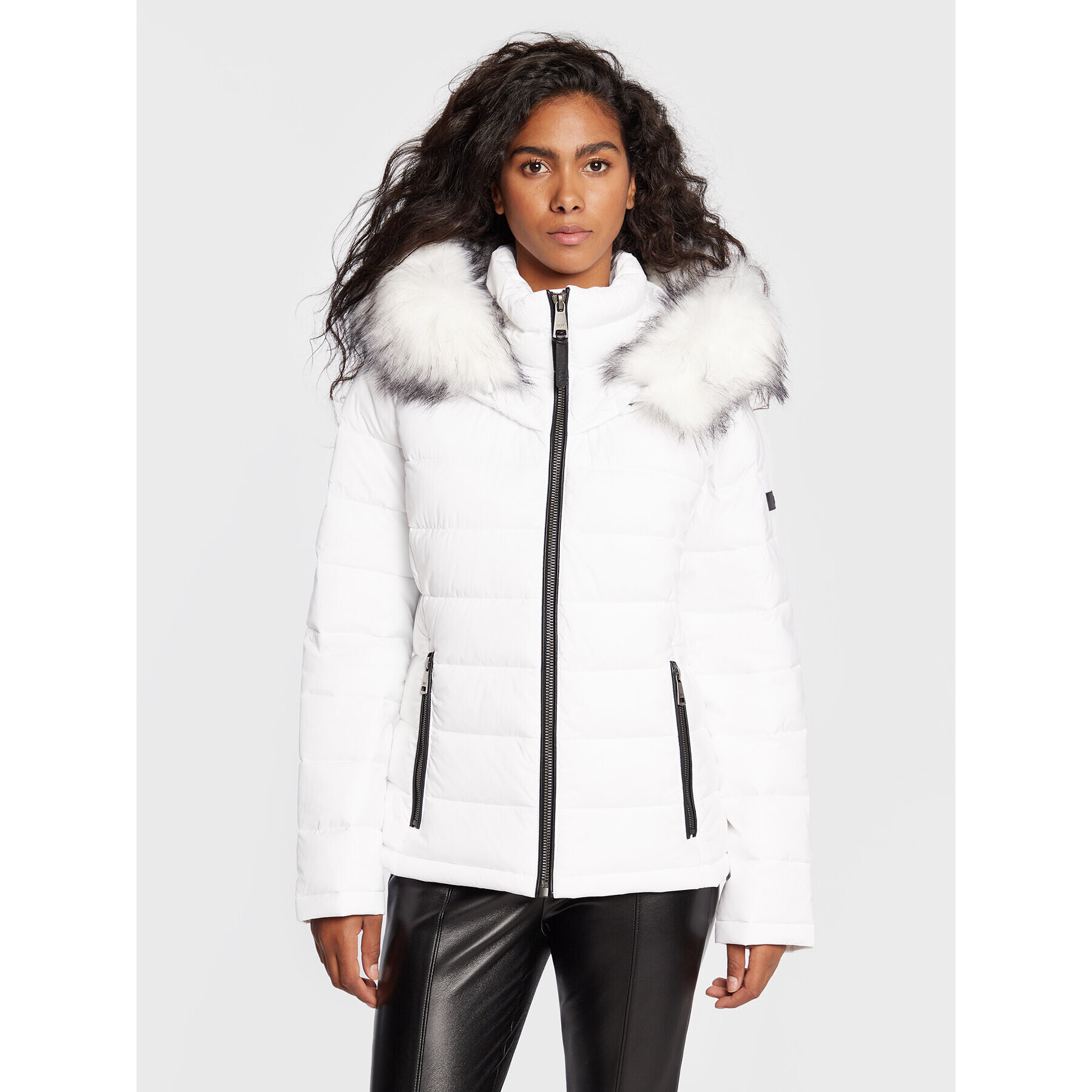 DKNY Sport Пухено яке DL2MPG50 Бял Regular Fit - Pepit.bg