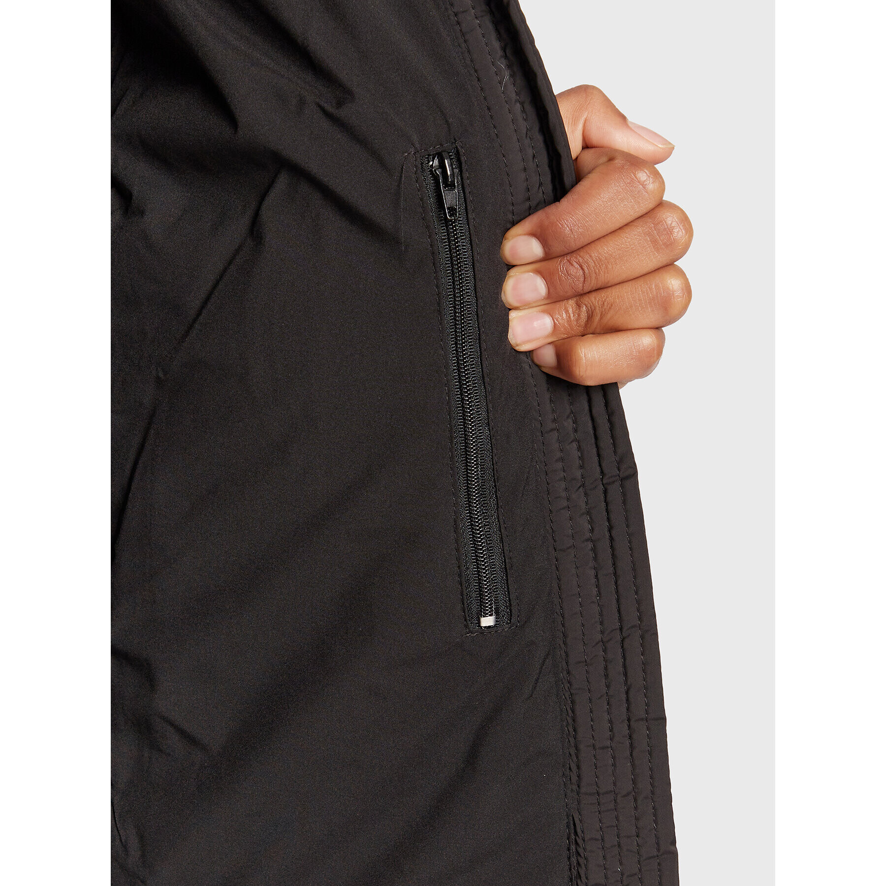 DKNY Sport Пухено яке DL2MPG50 Черен Regular Fit - Pepit.bg