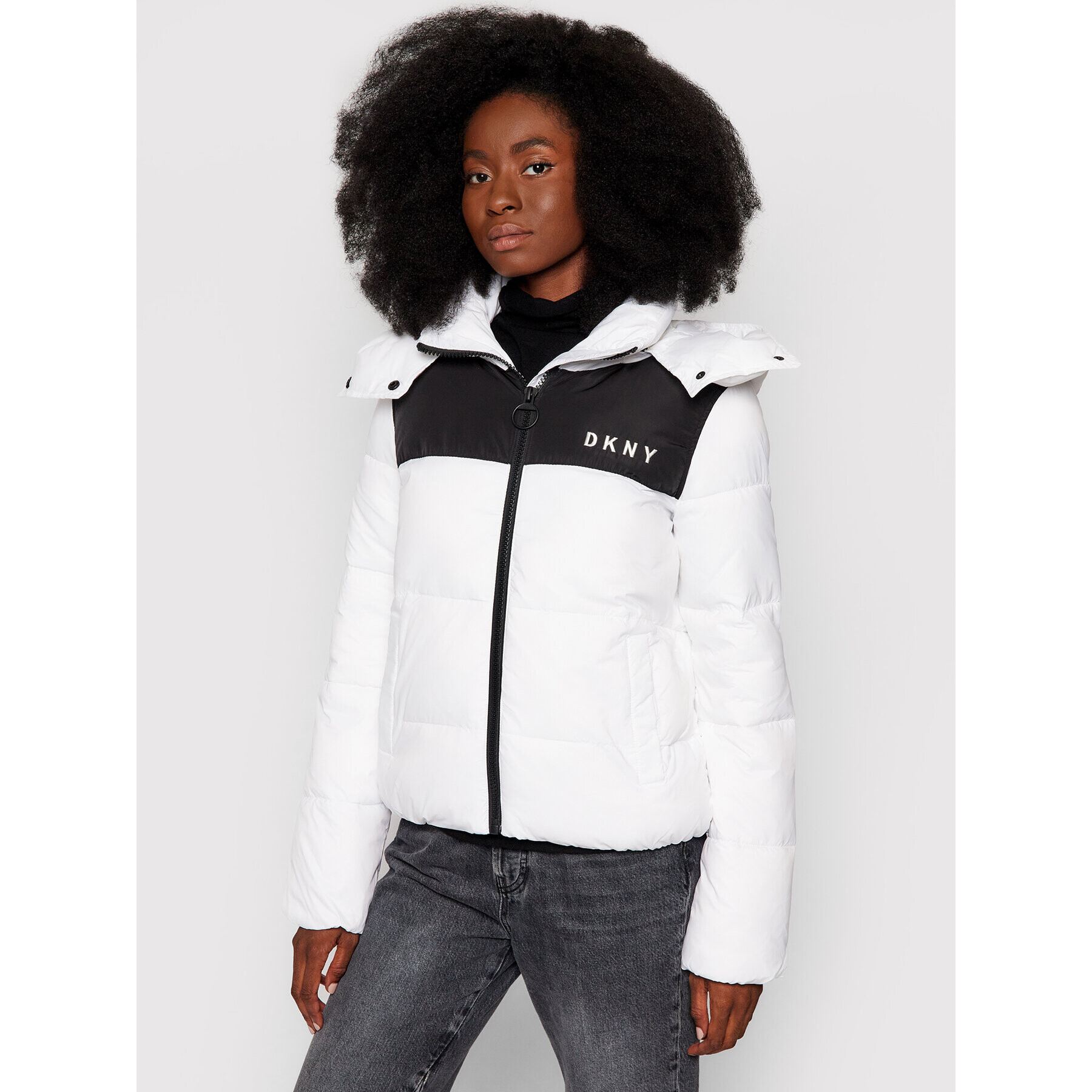 DKNY Sport Пухено яке DP9J8572 Бял Regular Fit - Pepit.bg