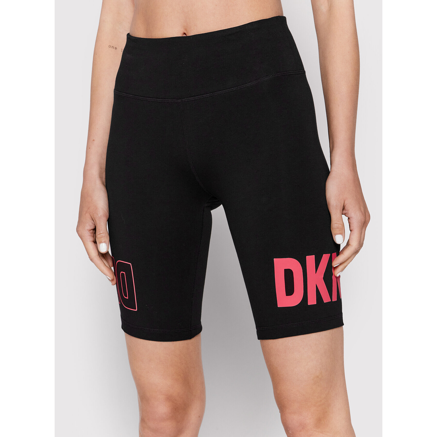 DKNY Sport Спортни шорти DP2S4937 Черен Slim Fit - Pepit.bg