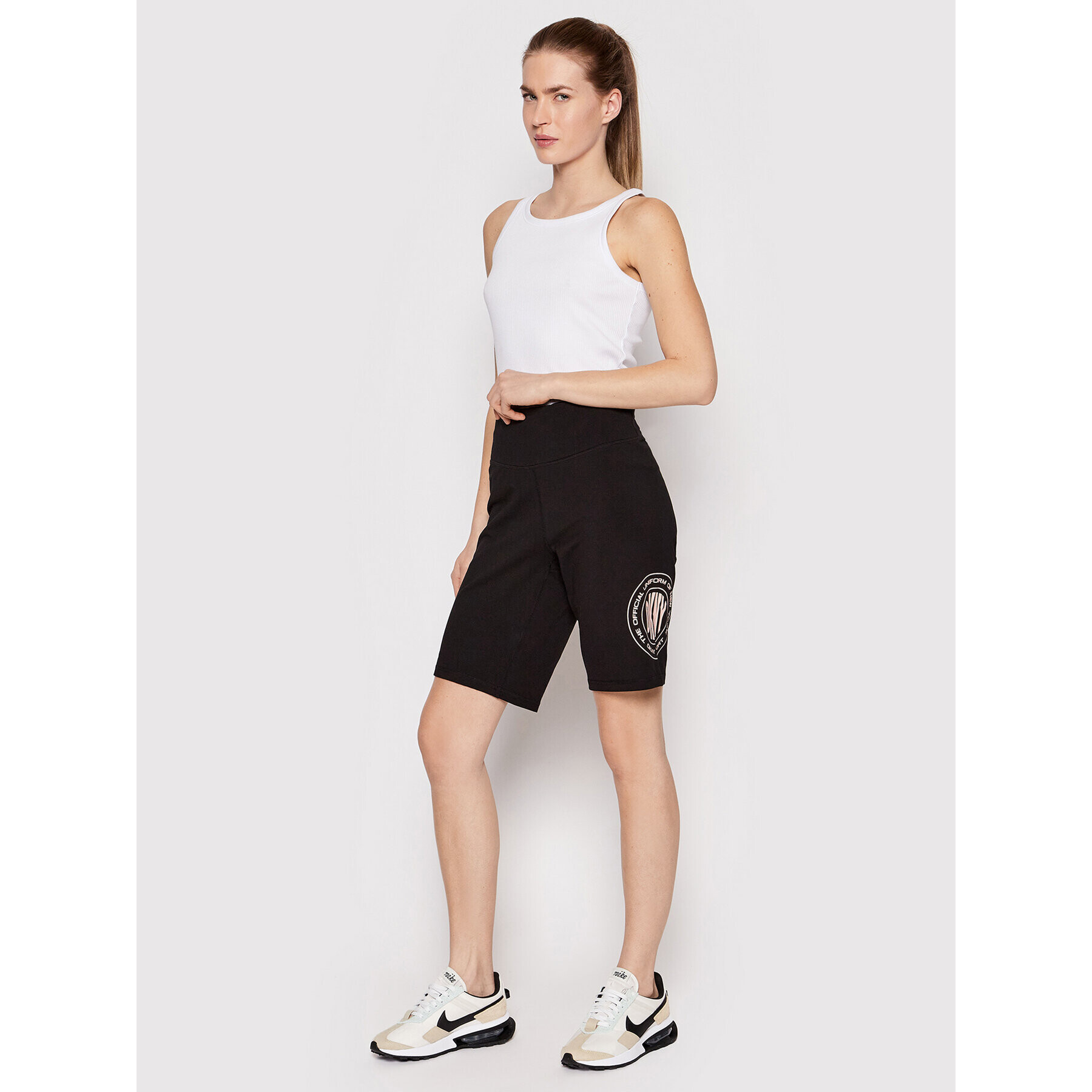 DKNY Sport Спортни шорти DPPS4739 Черен Slim Fit - Pepit.bg