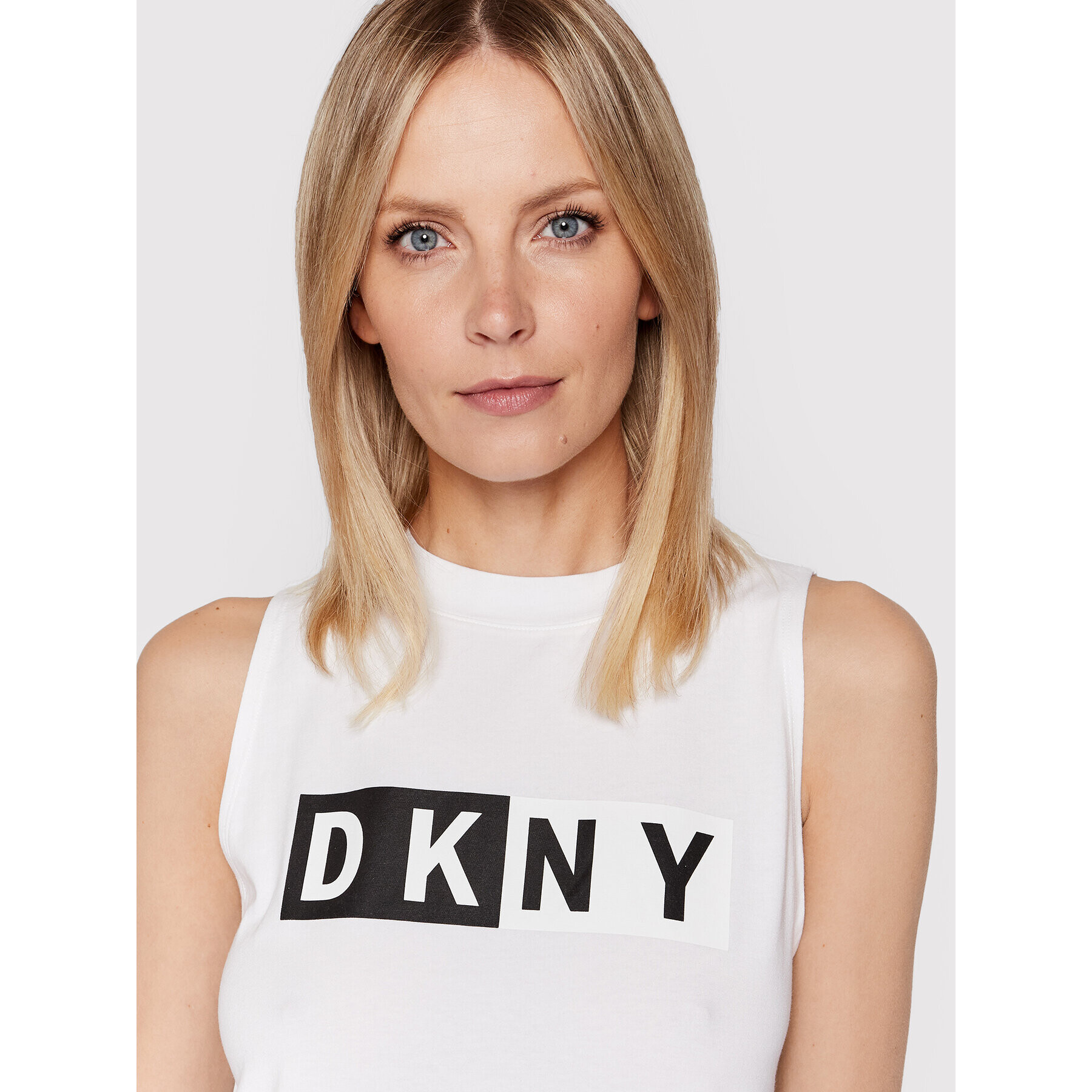 DKNY Sport топ DP8T5892 Бял Regular Fit - Pepit.bg