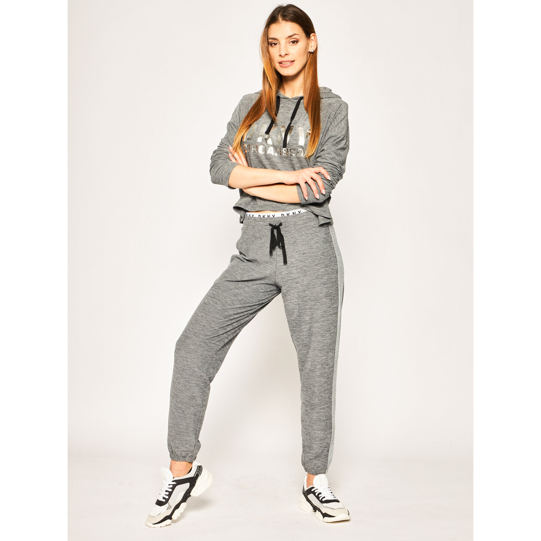 DKNY Суитшърт YI2022401 Сив Relaxed Fit - Pepit.bg