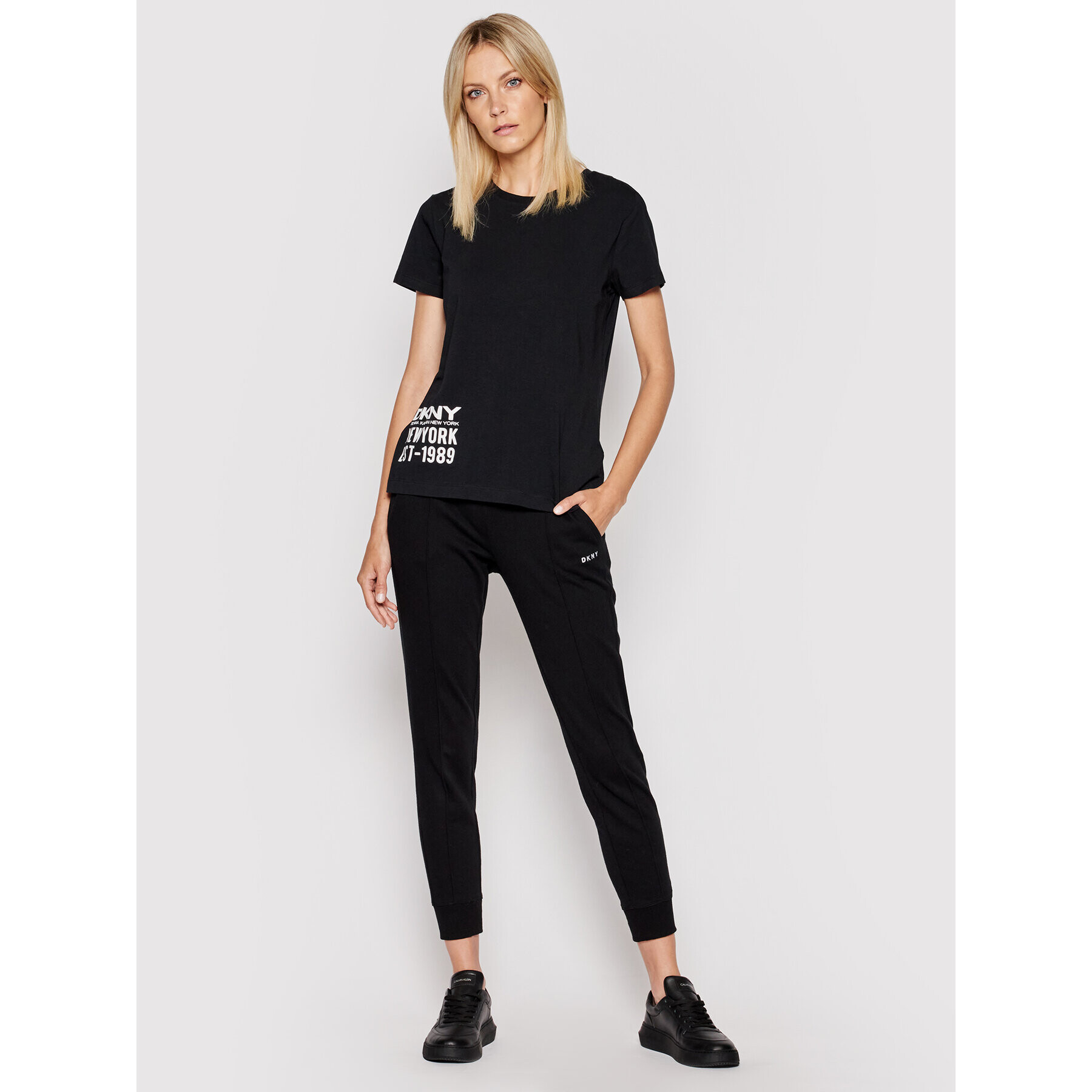 DKNY Тишърт P1DTFDNA Черен Regular Fit - Pepit.bg