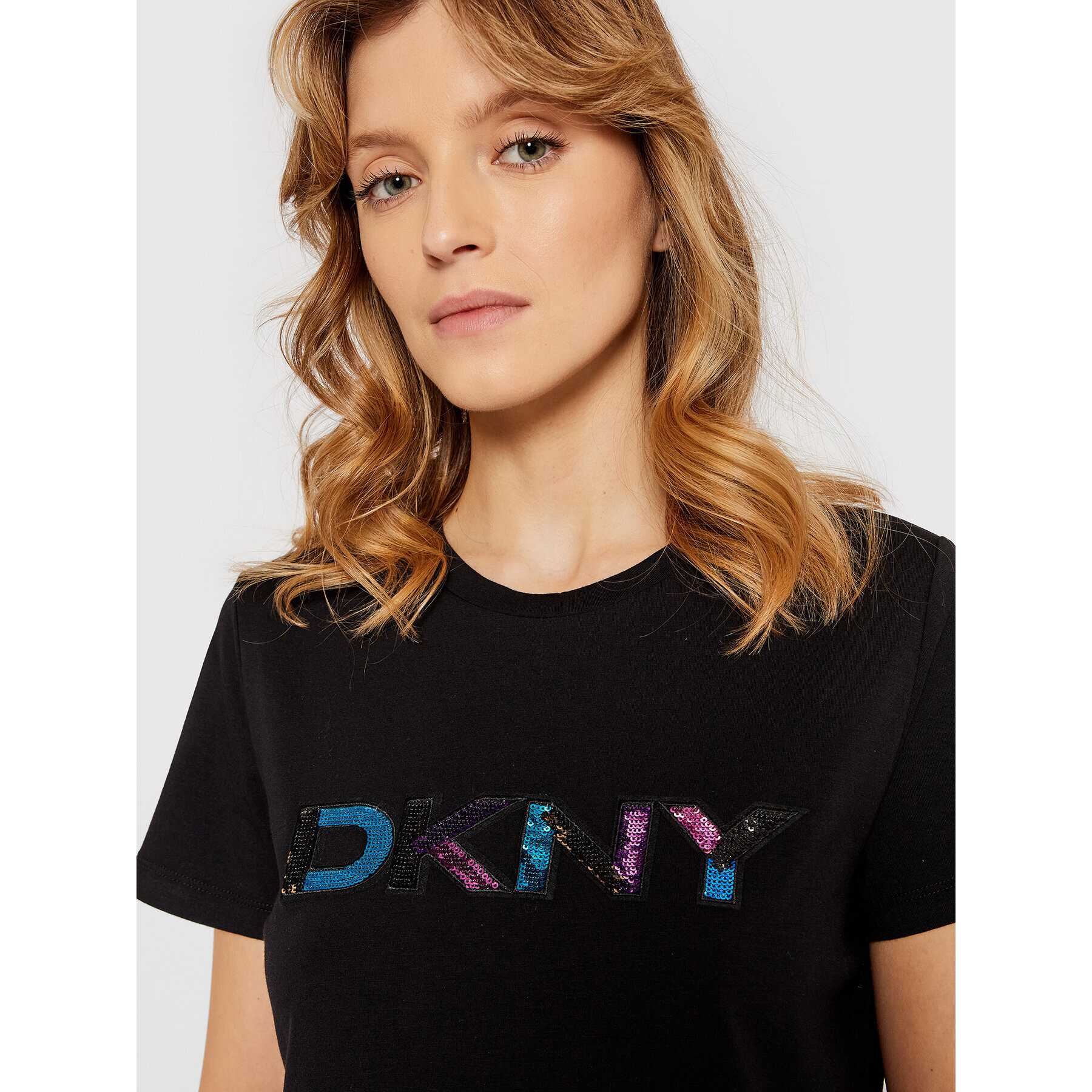 DKNY Тишърт P1JMKDNA Черен Regular Fit - Pepit.bg