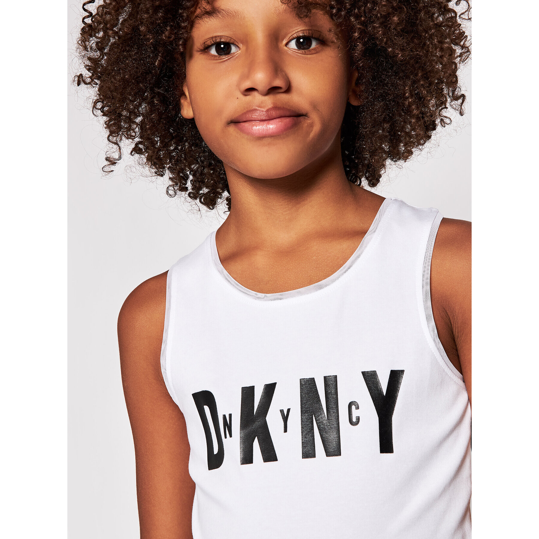 DKNY топ D35R21 S Бял Regular Fit - Pepit.bg