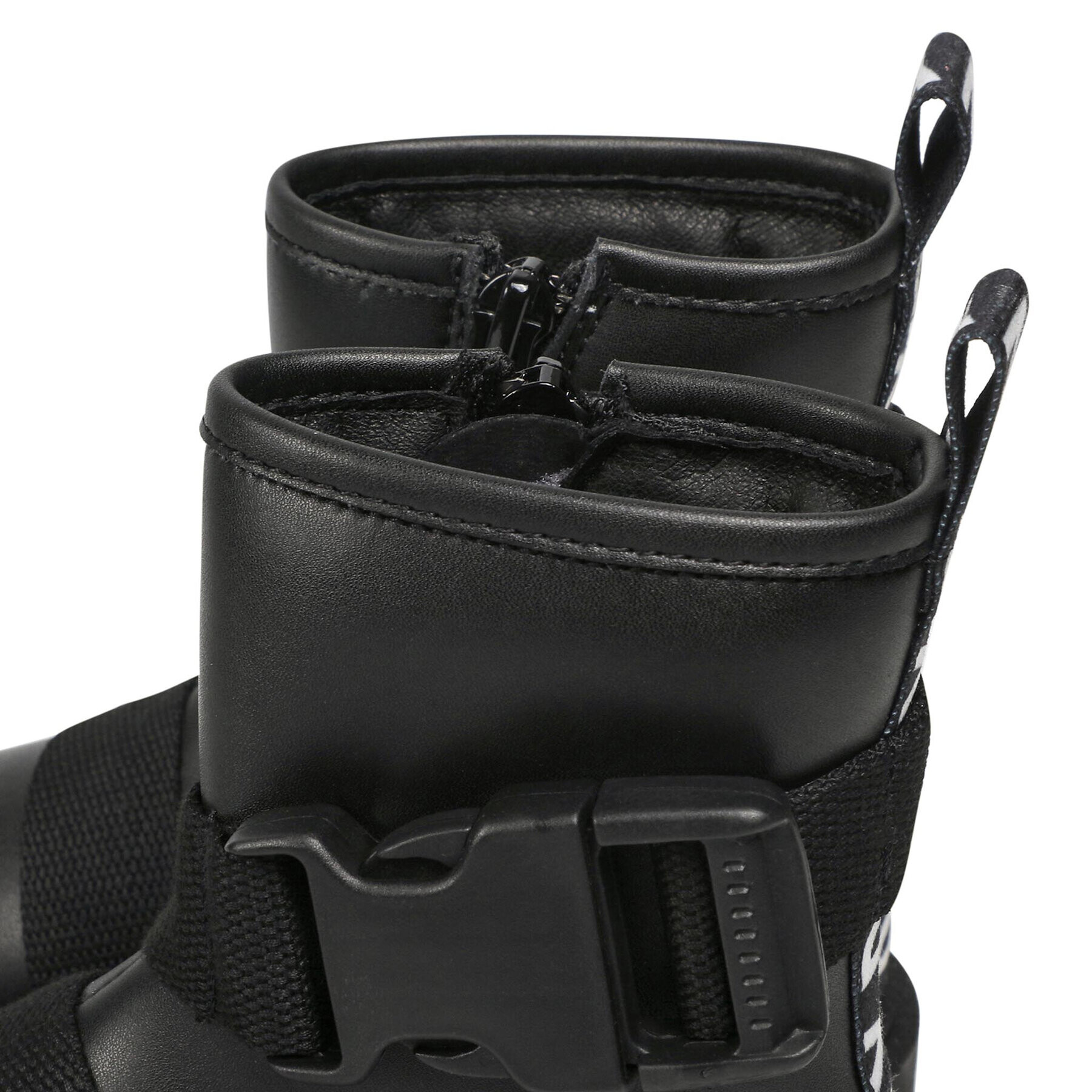 DKNY Туристически oбувки D39063 S Черен - Pepit.bg