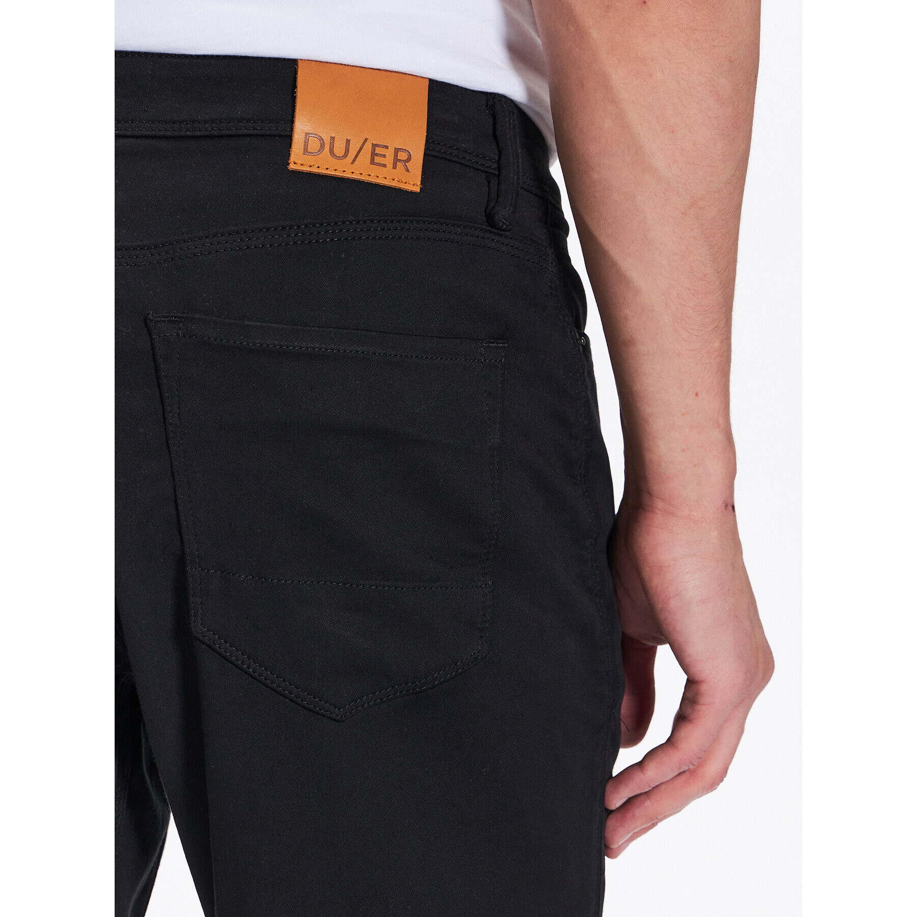 Duer Дънки No Sweat MFNR1002 Черен Relaxed Fit - Pepit.bg