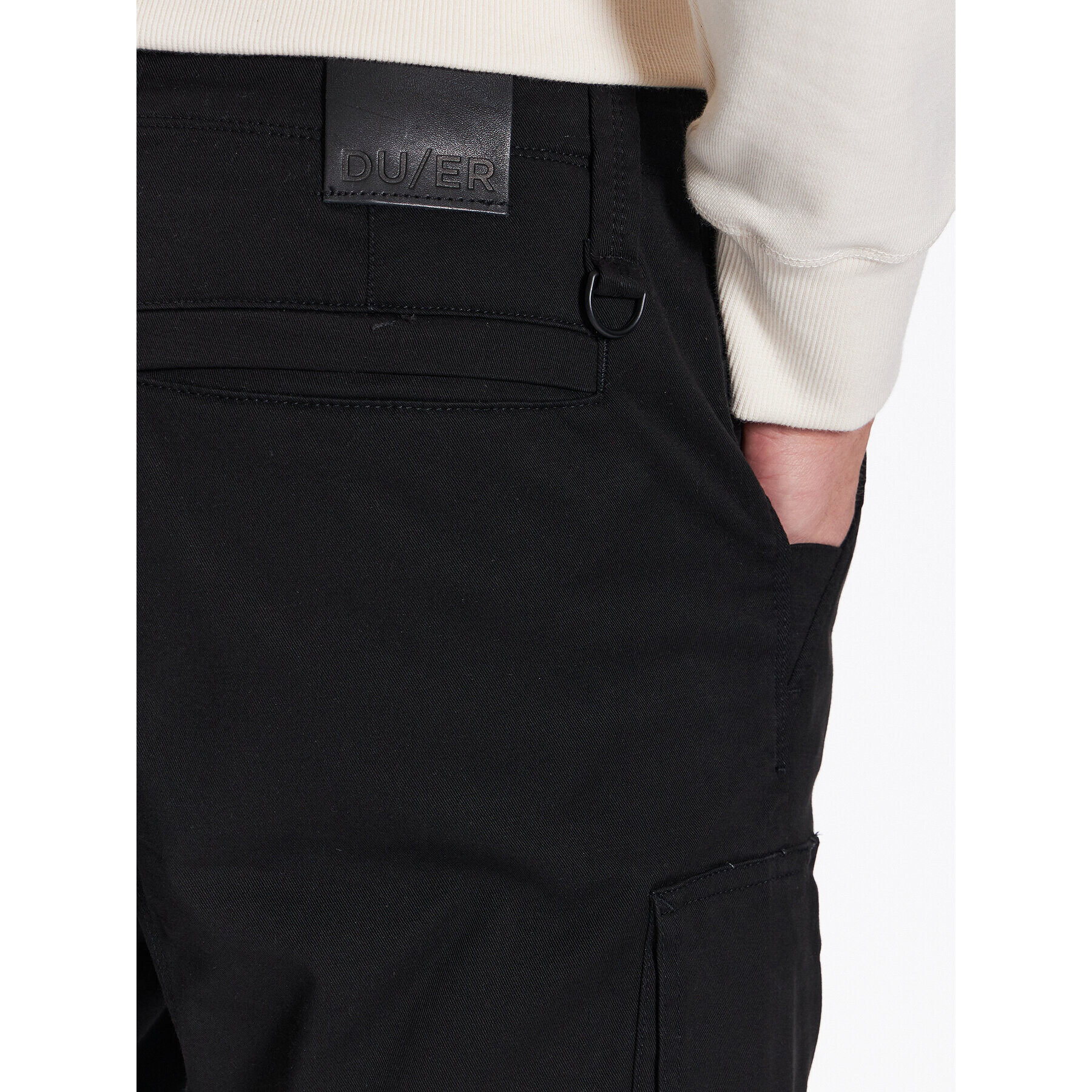 Duer Шорти от плат Live Free Adventure MSTR1014 Черен Regular Fit - Pepit.bg