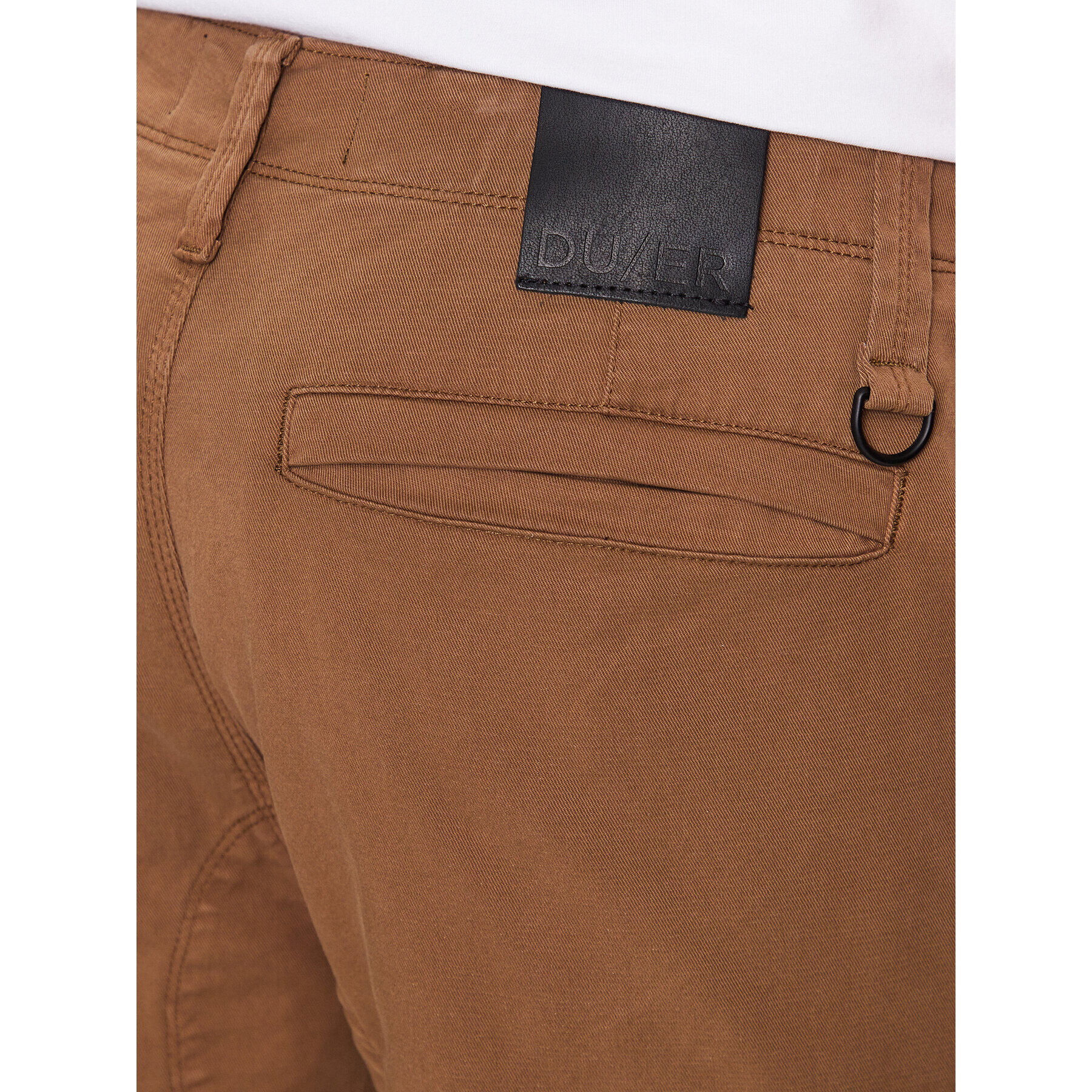 Duer Шорти от плат Live Free Adventure MSTR1014 Кафяв Regular Fit - Pepit.bg