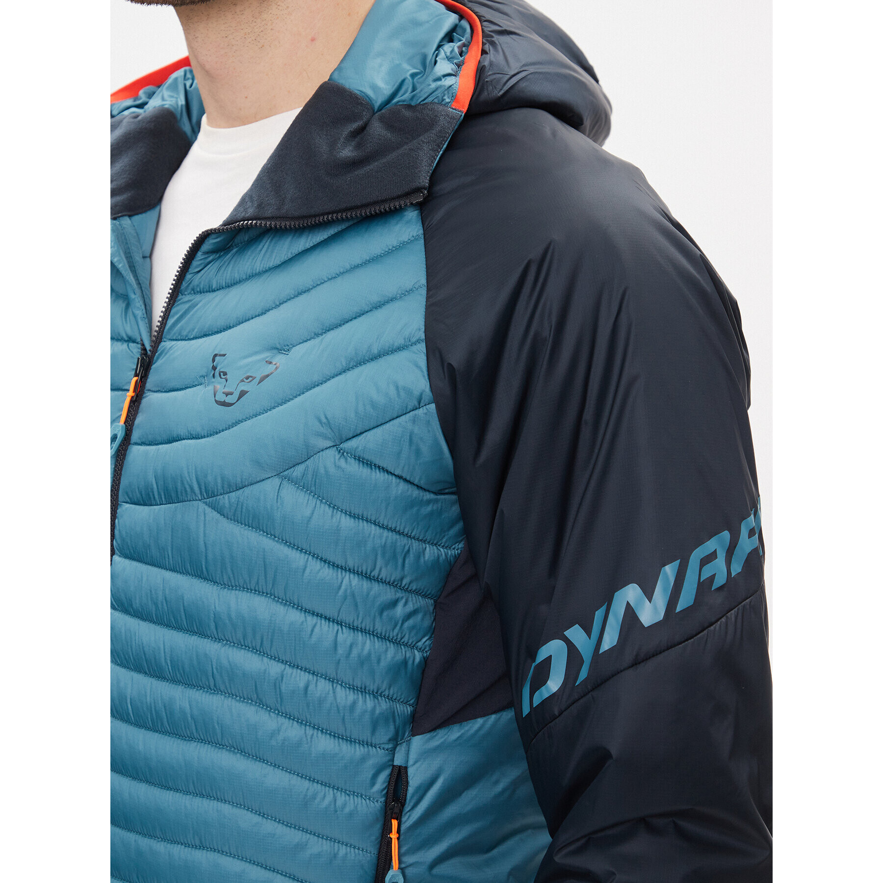 Dynafit Пухено яке Speed Insulation Hooded Jkt M 71786 Син Regular Fit - Pepit.bg