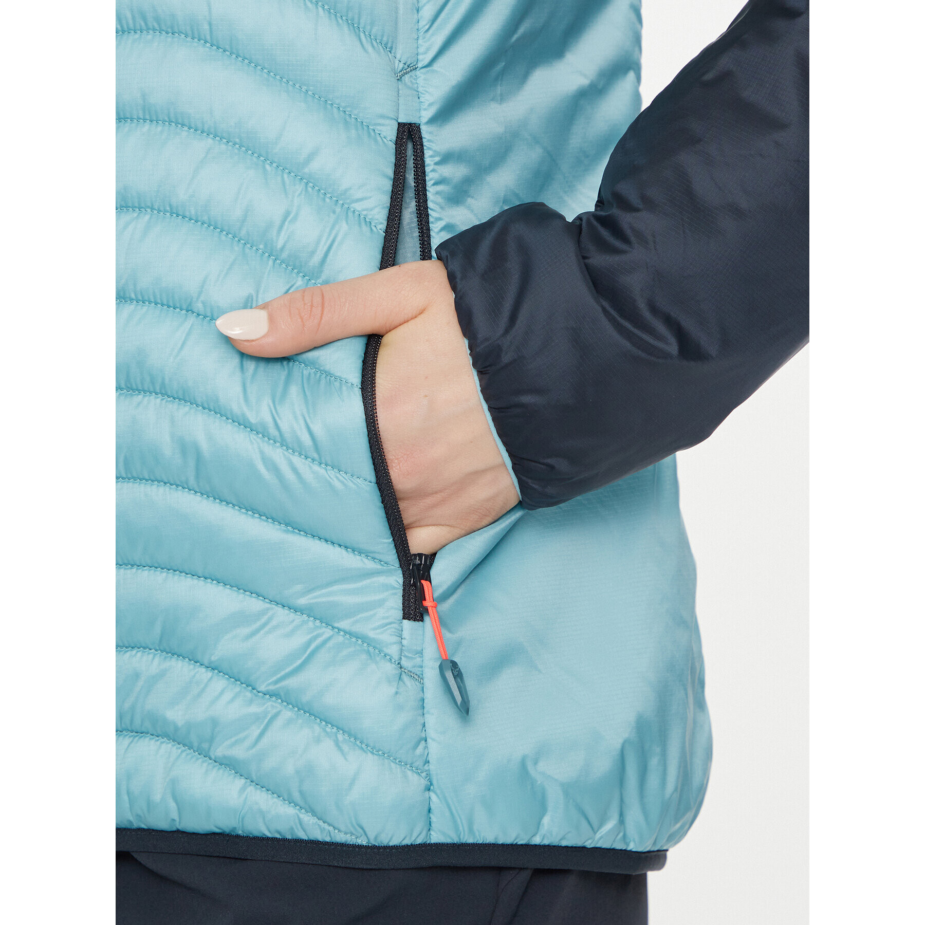 Dynafit Пухено яке Speed Insulation Hooded Jkt W 71787 Син Regular Fit - Pepit.bg