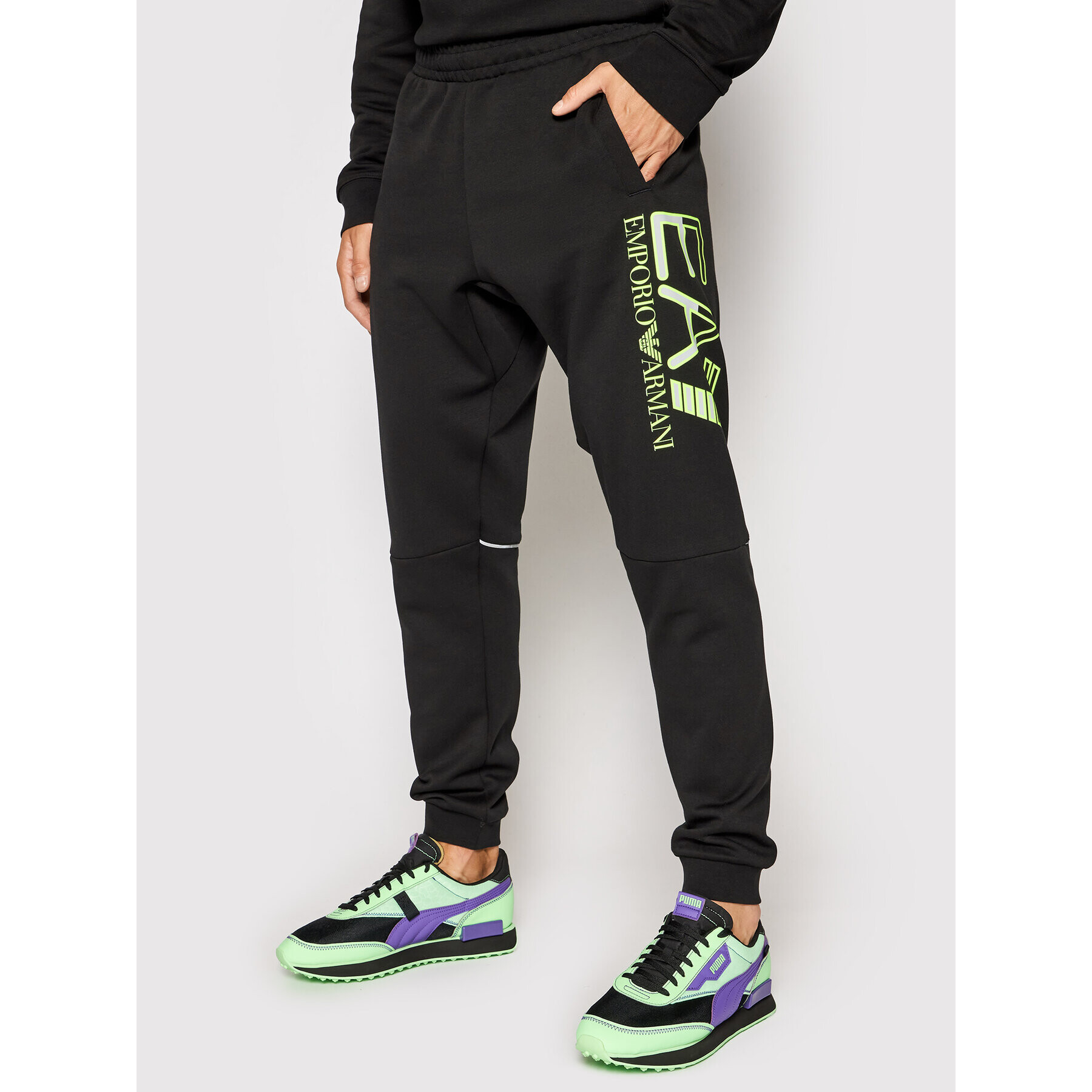 EA7 Emporio Armani Долнище анцуг 6KPP71 PJANZ 1200 Черен Regular Fit - Pepit.bg