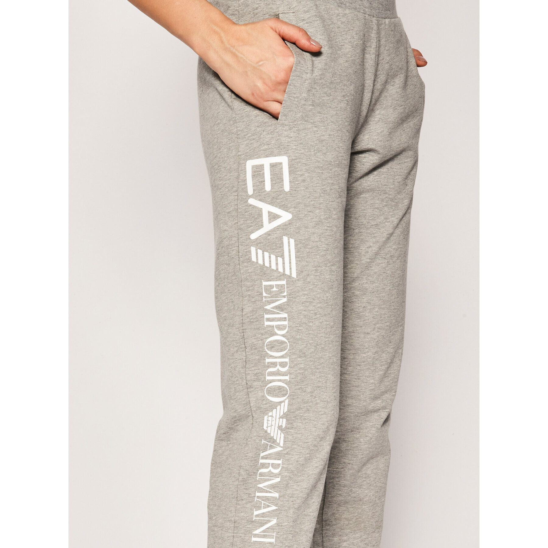 EA7 Emporio Armani Долнище анцуг 8NTP89 TJ31Z 0905 Сив Regular Fit - Pepit.bg