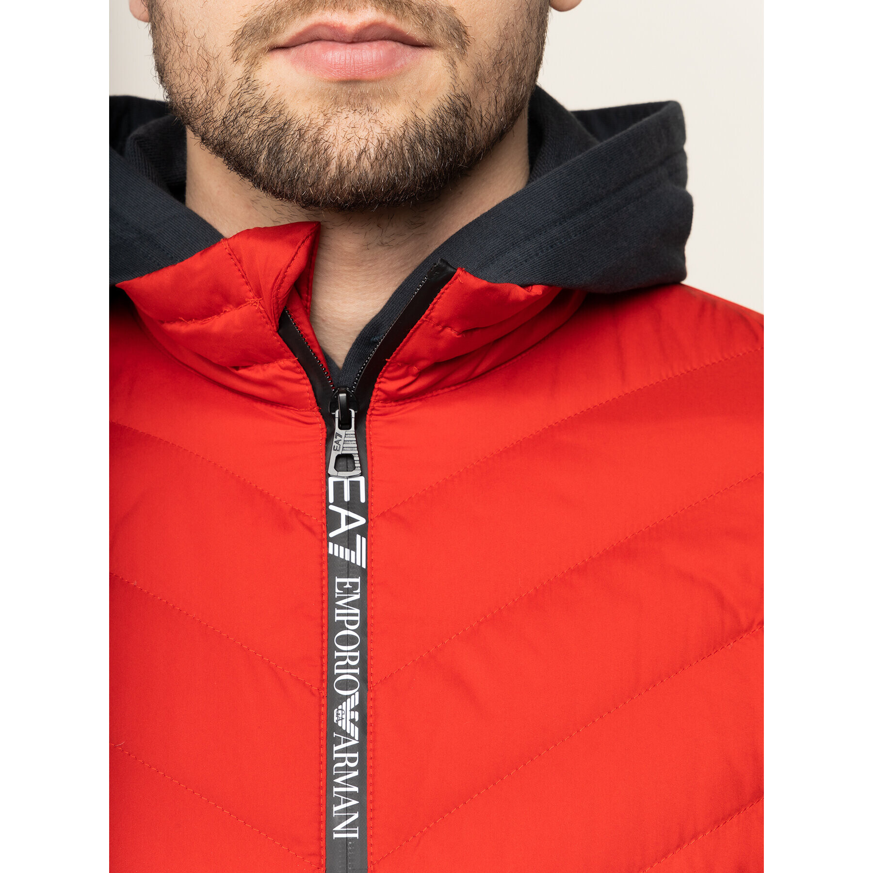 EA7 Emporio Armani Пухено яке 8NPB06 PNE1Z 1450 Червен Regular Fit - Pepit.bg