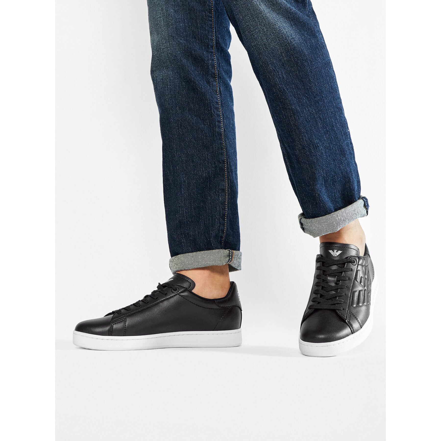 EA7 Emporio Armani Сникърси Черен - Pepit.bg