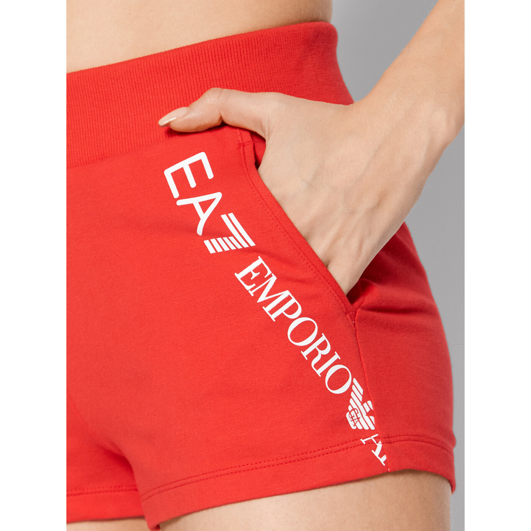 EA7 Emporio Armani Спортни шорти 3LTS54 TJCQZ 1465 Червен Regular Fit - Pepit.bg