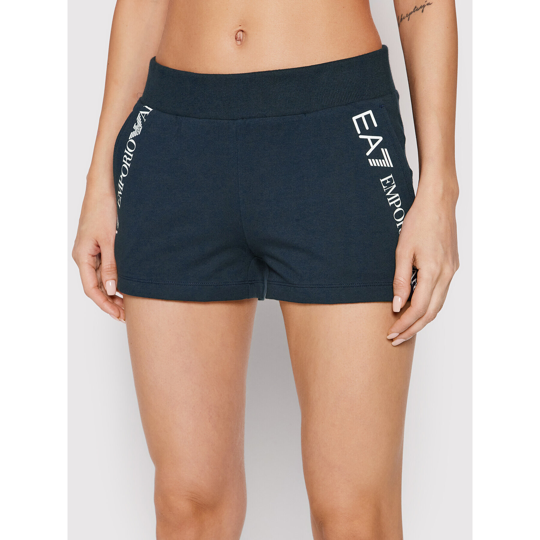 EA7 Emporio Armani Спортни шорти 3LTS54 TJCQZ 1554 Тъмносин Regular Fit - Pepit.bg