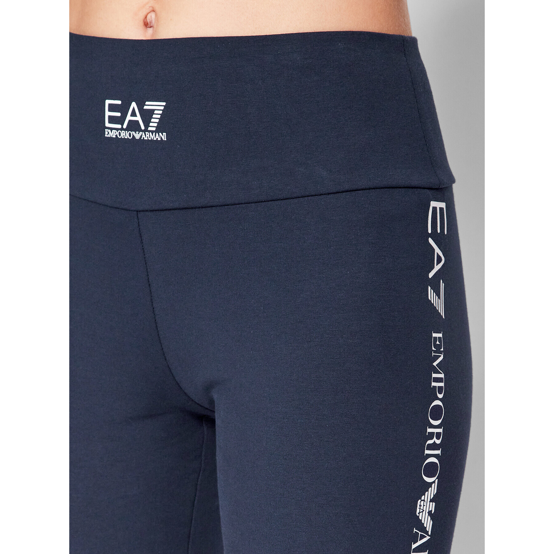 EA7 Emporio Armani Спортни шорти 3LTS61 TJ01Z 1554 Тъмносин Slim Fit - Pepit.bg