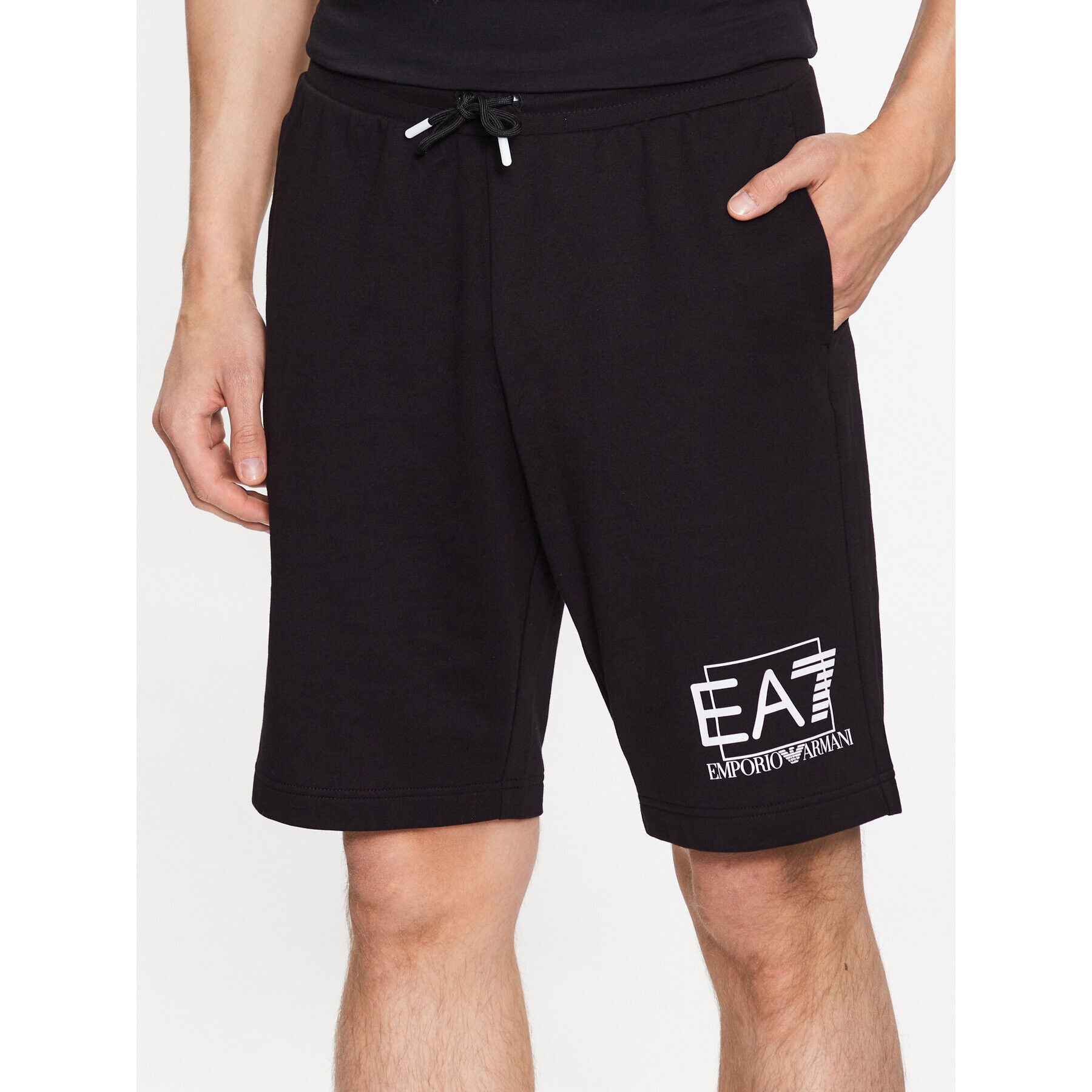 EA7 Emporio Armani Спортни шорти 3RPS63 PJ05Z 1200 Черен Regular Fit - Pepit.bg