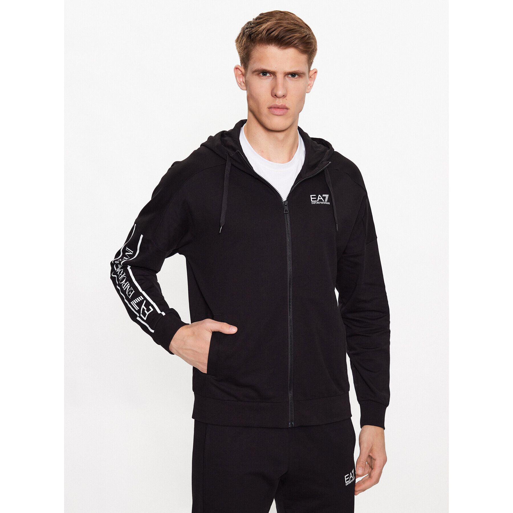 EA7 Emporio Armani Суитшърт 3RPM63 PJ05Z 0200 Черен Regular Fit - Pepit.bg