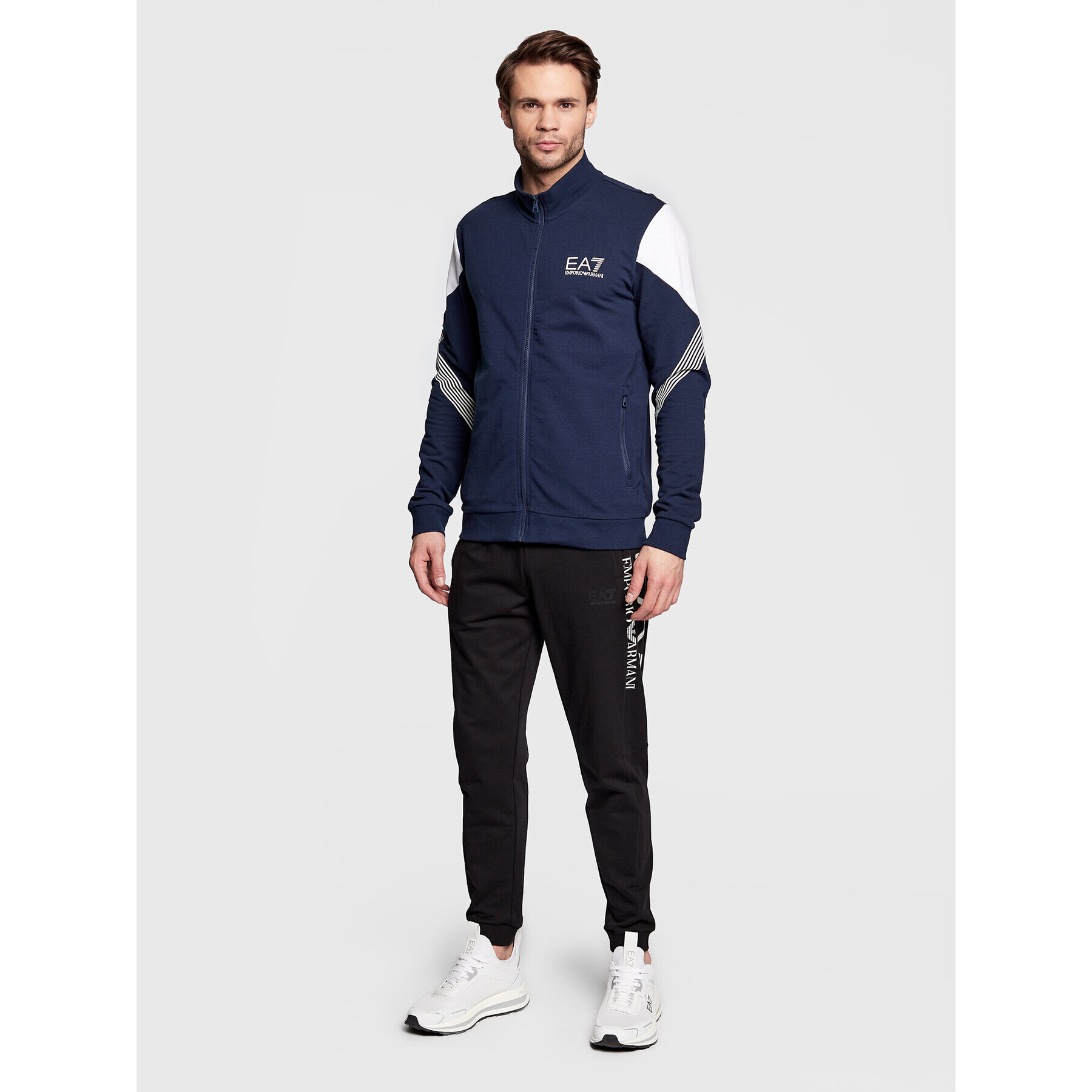 EA7 Emporio Armani Суитшърт 6LPM01 PJ9FZ 1554 Тъмносин Regular Fit - Pepit.bg