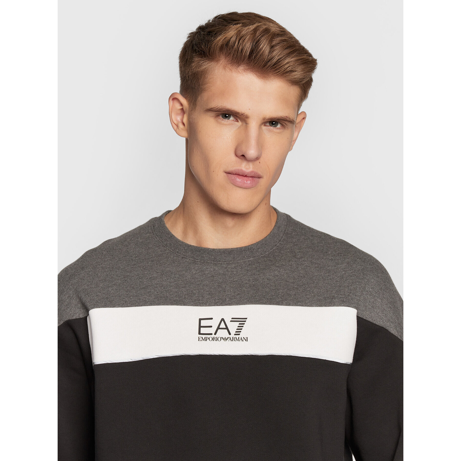 EA7 Emporio Armani Суитшърт 6LPM14 PJ07Z 1200 Черен Regular Fit - Pepit.bg