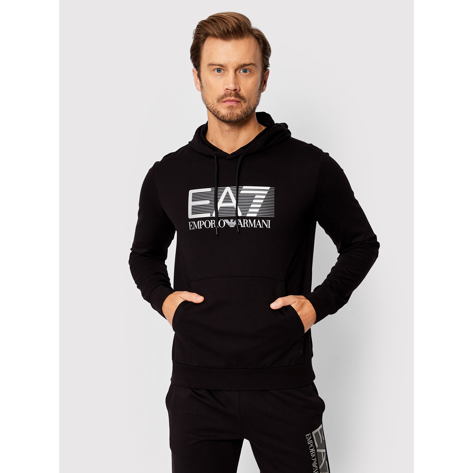 EA7 Emporio Armani Суитшърт 6LPM62 PJ05Z 0200 Черен Regular Fit - Pepit.bg