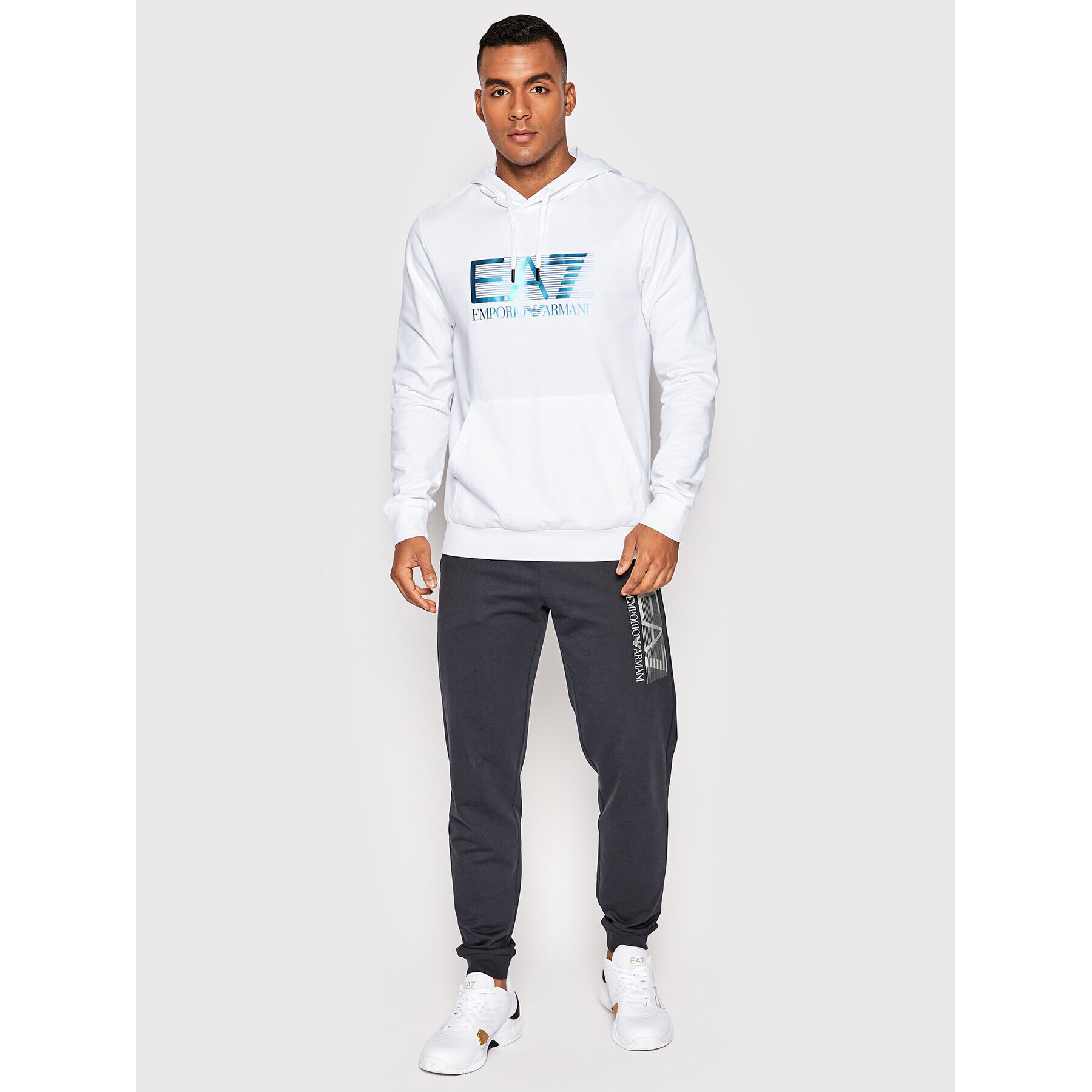 EA7 Emporio Armani Суитшърт 6LPM62 PJ05Z 1100 Бял Regular Fit - Pepit.bg