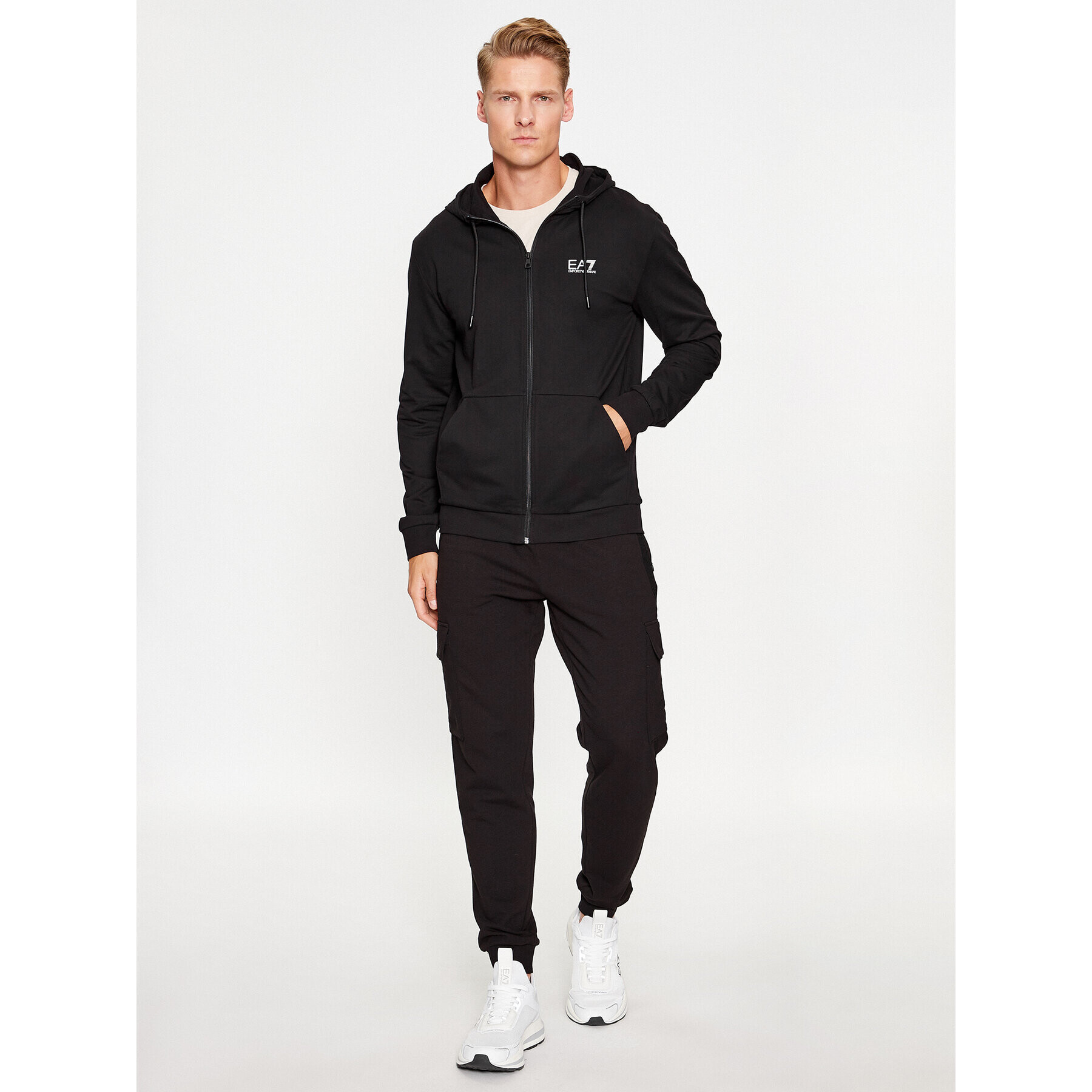 EA7 Emporio Armani Суитшърт 6RPM53 PJ05Z 0200 Черен Regular Fit - Pepit.bg