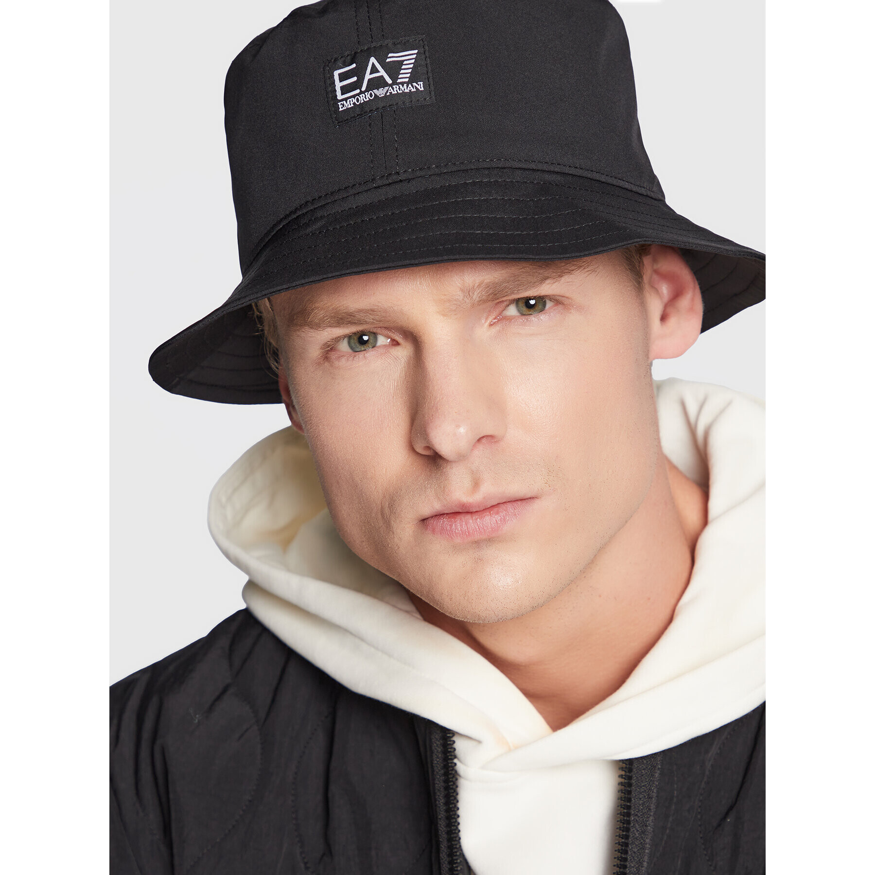 EA7 Emporio Armani Текстилна шапка 244700 2F100 00020 Черен - Pepit.bg