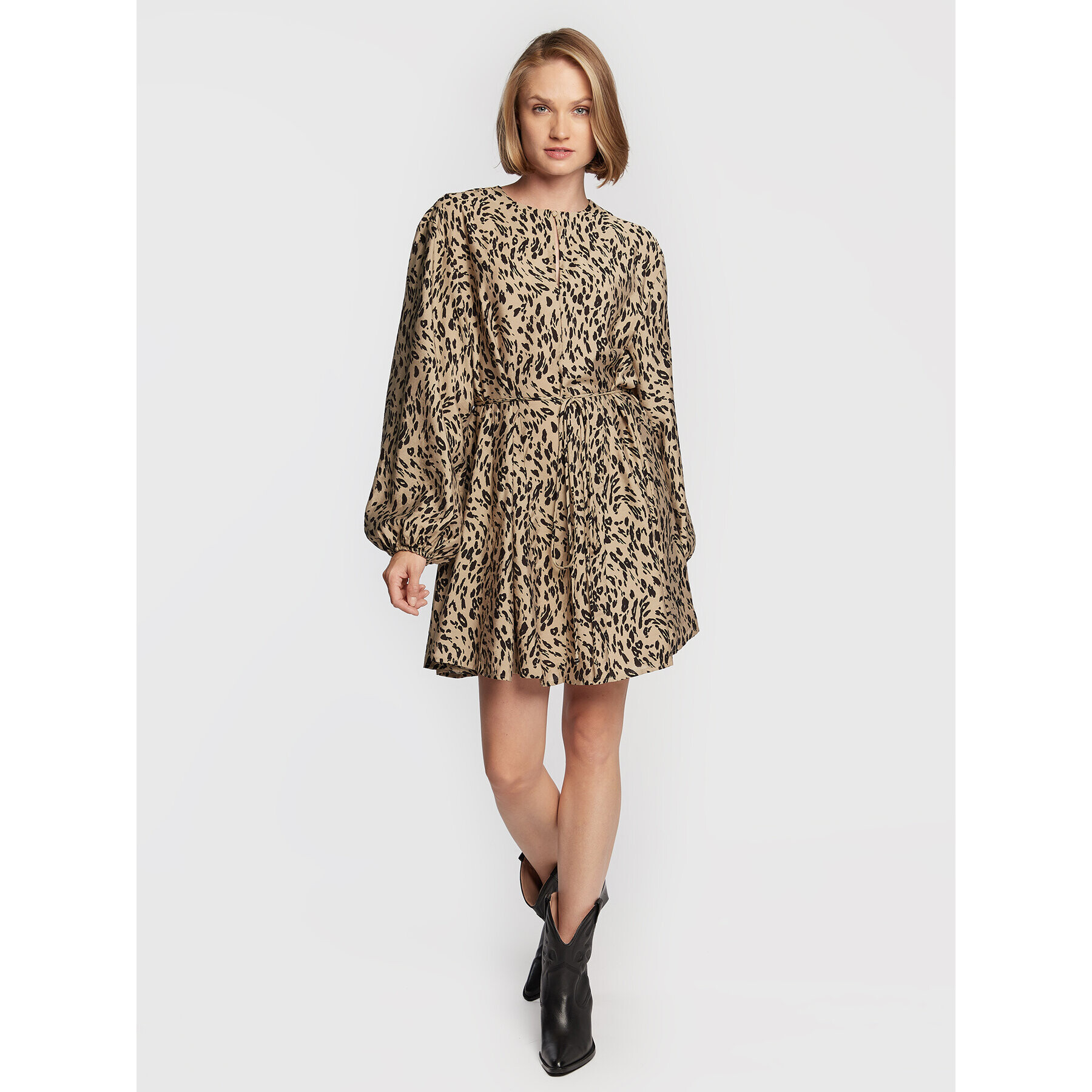 Edited Ежедневна рокля Jeanette EDT5973002000002 Бежов Regular Fit - Pepit.bg