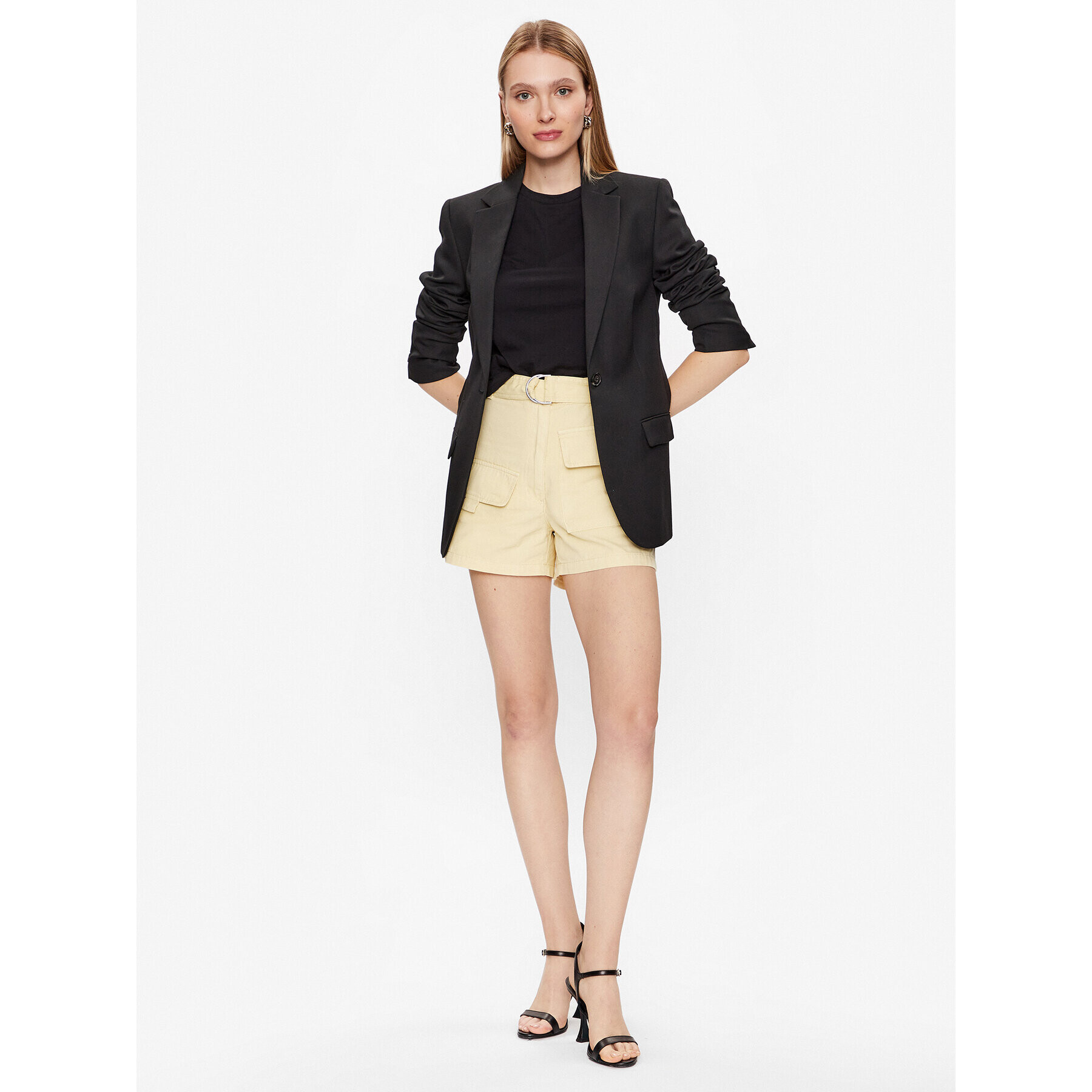 Edited Шорти от плат EDT6953001 Бежов Casual Fit - Pepit.bg