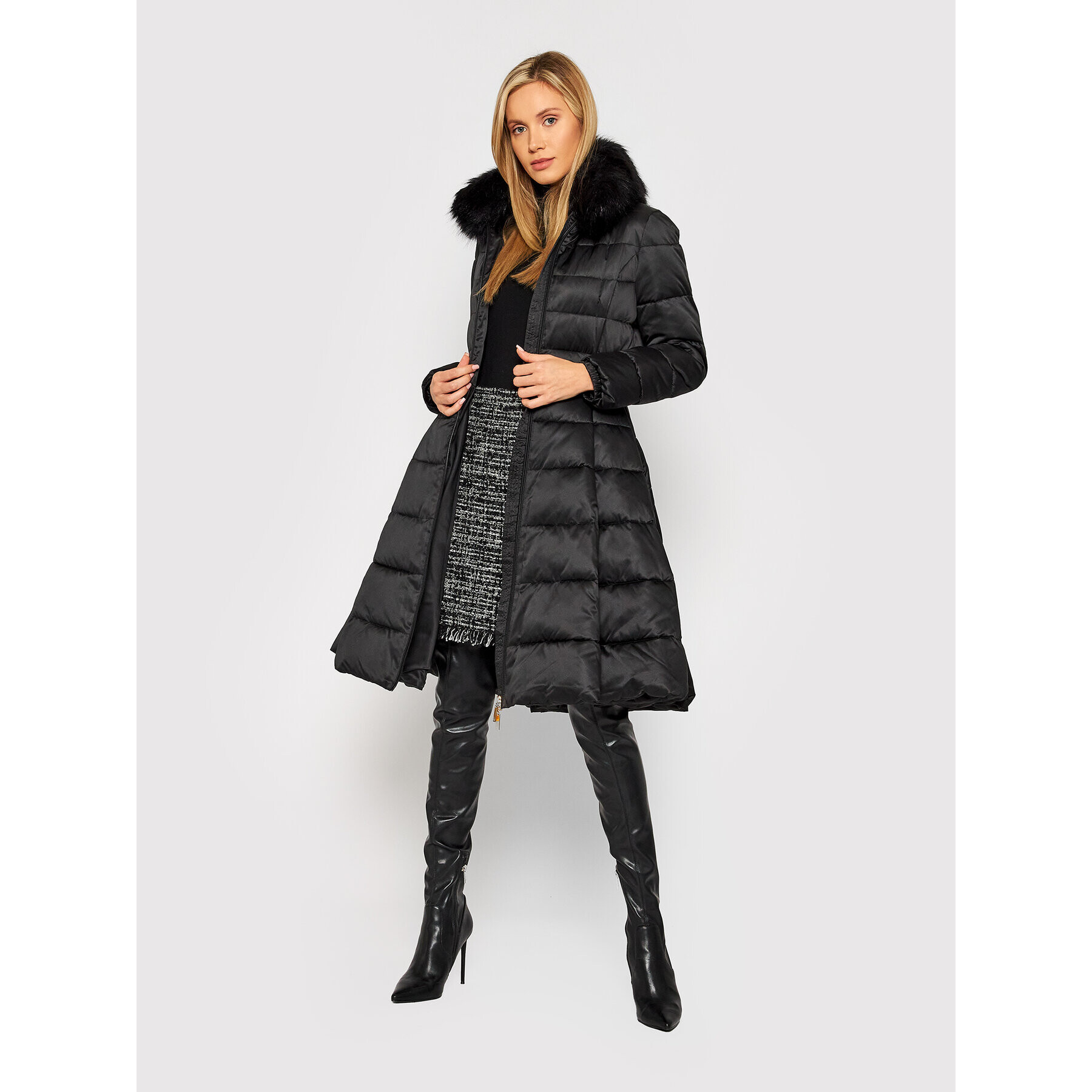 Elisabetta Franchi Пухено яке PI-39Z-16E2-V570 Черен Regular Fit - Pepit.bg