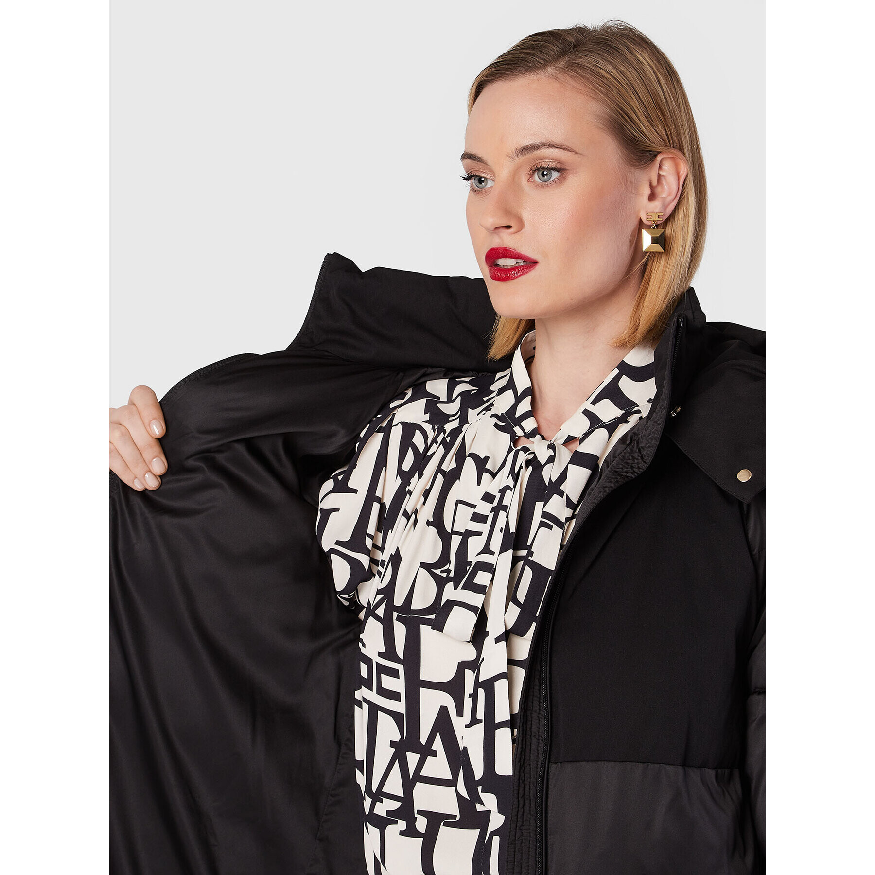 Elisabetta Franchi Пухено яке PI-48Z-26E2-V490 Черен Oversize - Pepit.bg