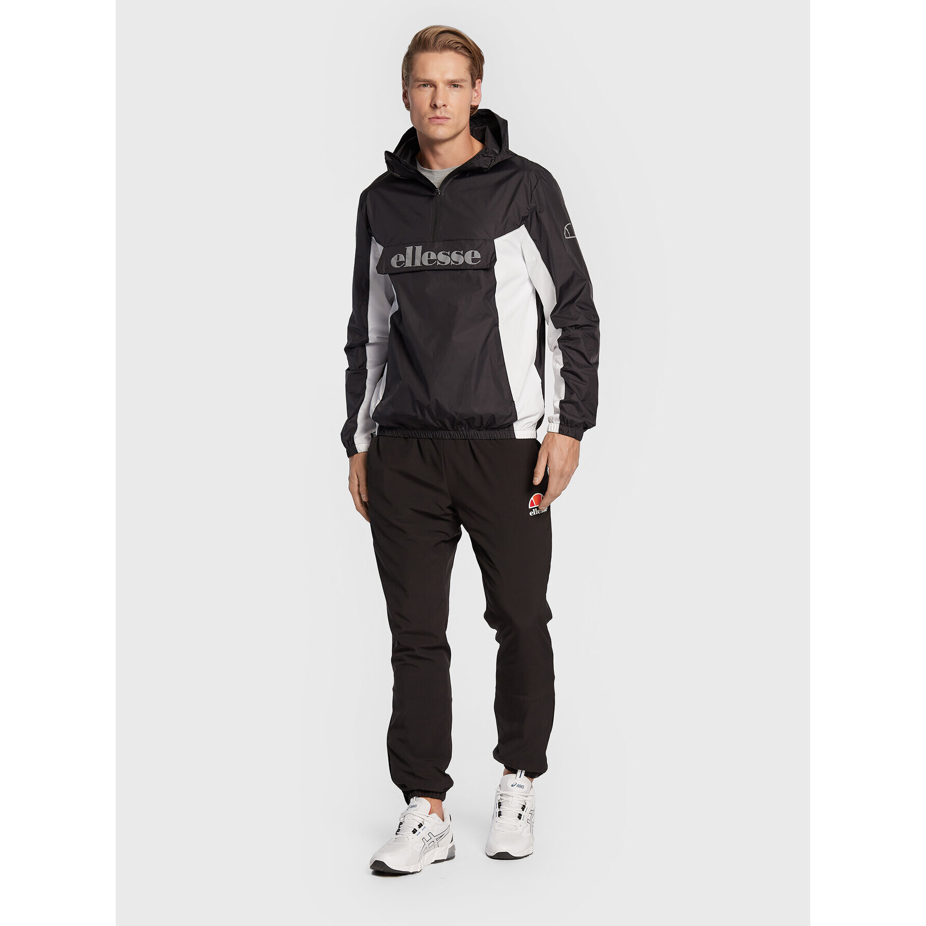 Ellesse Анорак Aceras SHK13435 Черен Regular Fit - Pepit.bg