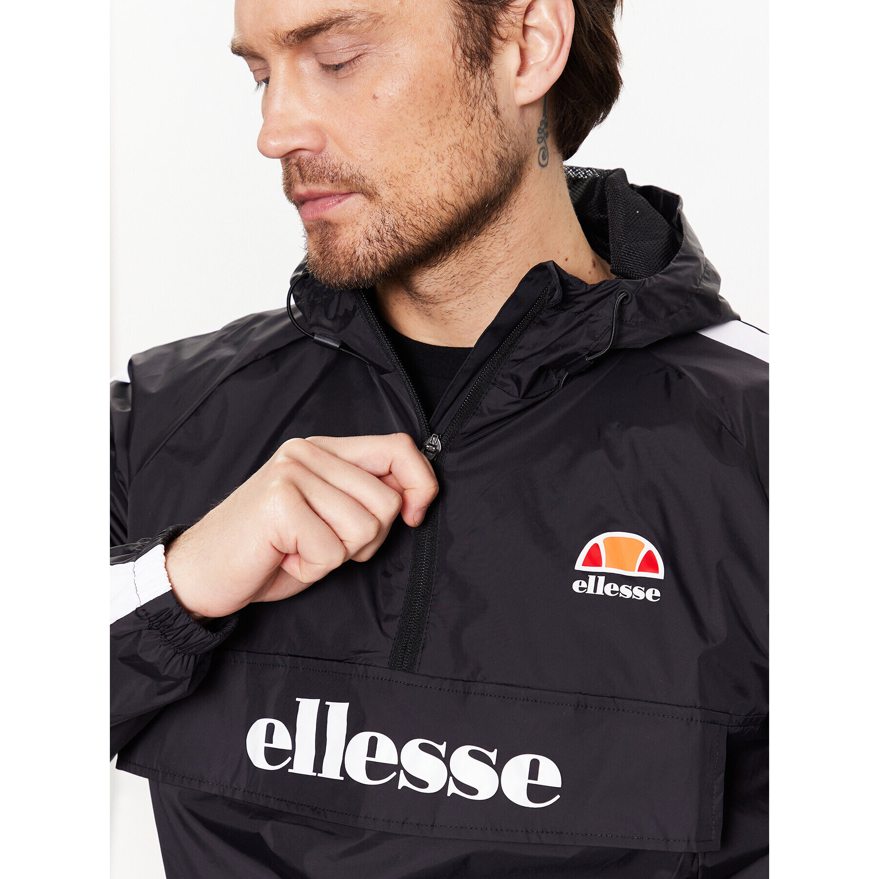 Ellesse Анорак Fuma SXR17852 Черен Regular Fit - Pepit.bg