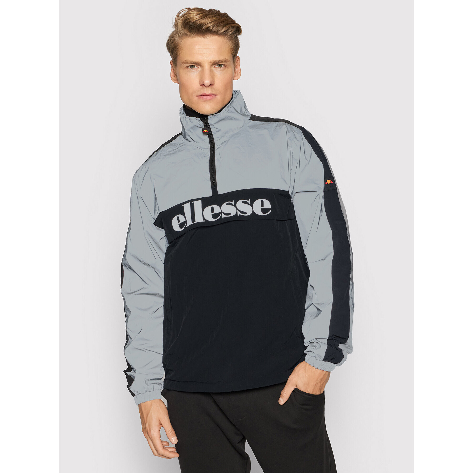 Ellesse Анорак Lyran SHK12784 Черен Regular Fit - Pepit.bg